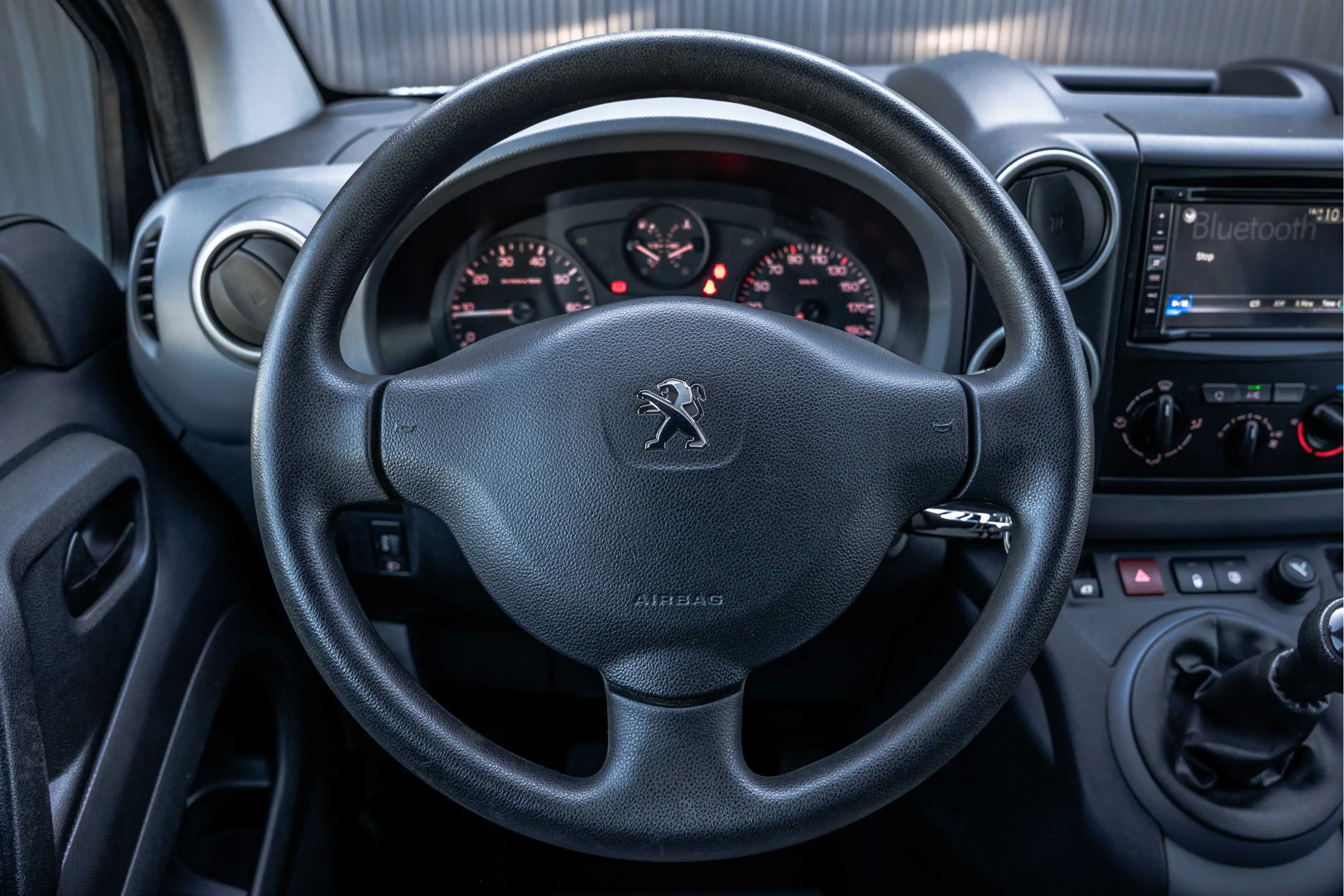 Peugeot Partner | Camera | Navi | Airco | Trekhaak — photo 13