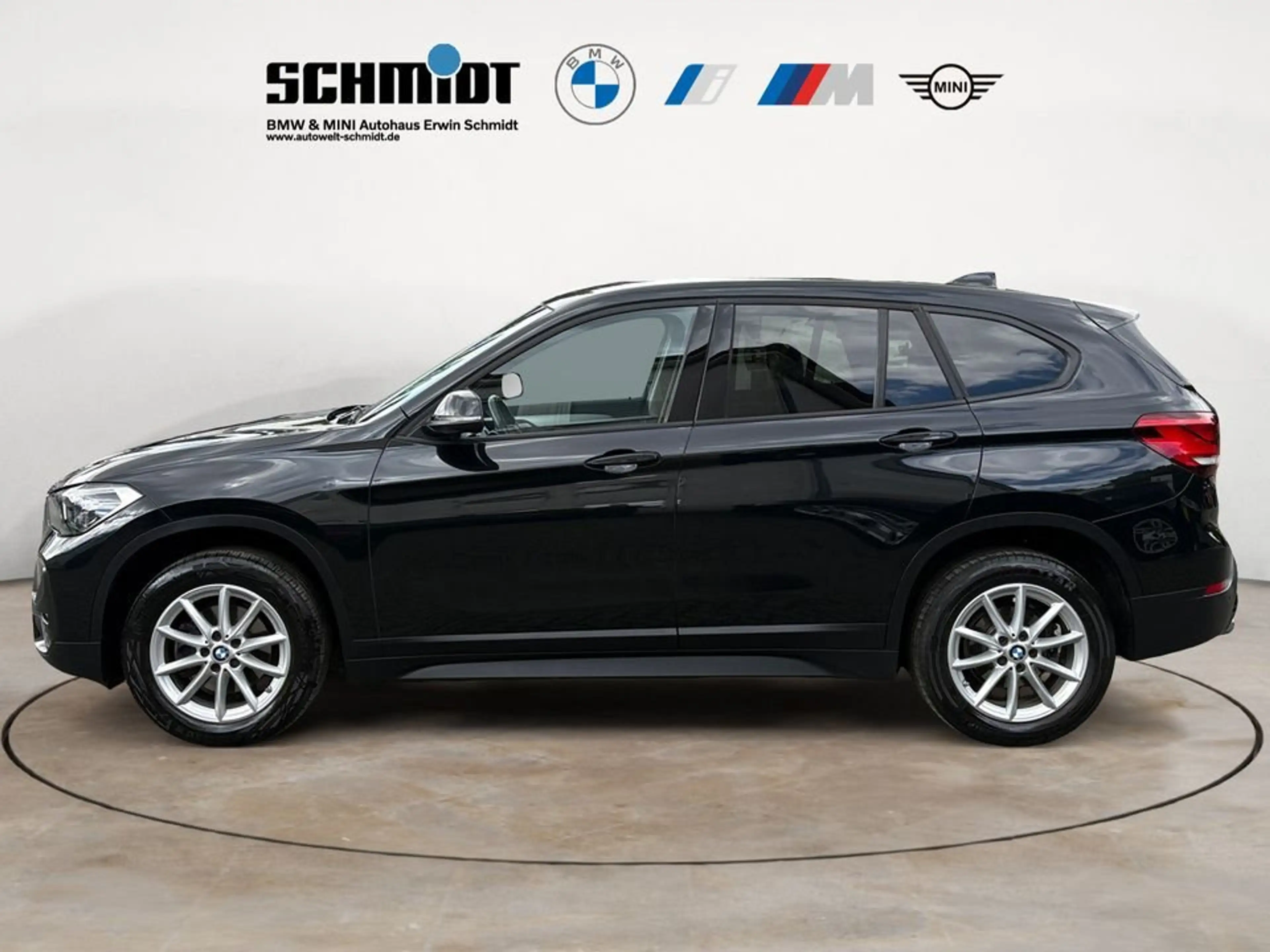 BMW X1 sDrive18d Advantage - EXPORT-19% — photo 3