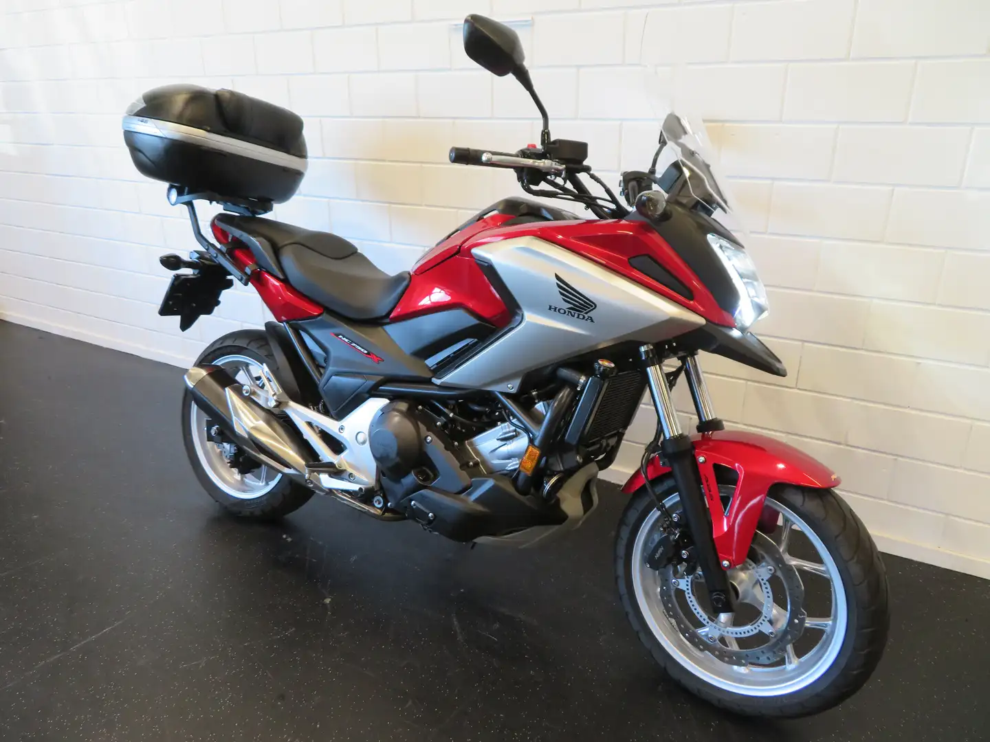 Honda NC 750 X DCT C-ABS TOPGAAF! Rood - 2