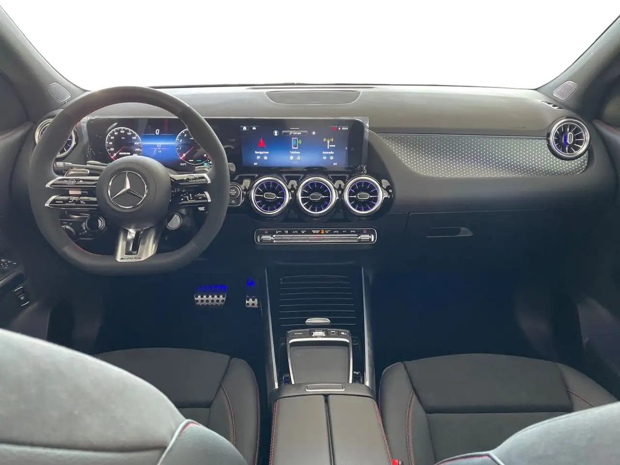 Mercedes-Benz GLA 2026 — фото 10