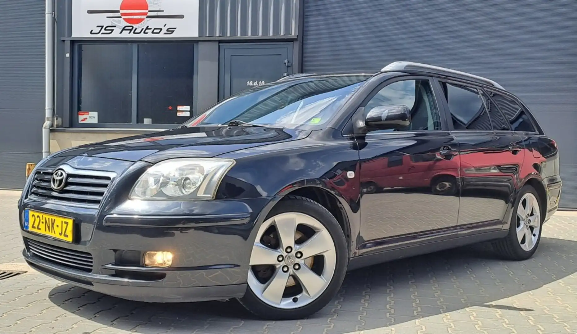 Toyota Avensis 2.0 Executive Leder Airco Nieuwe APK Noir - 1