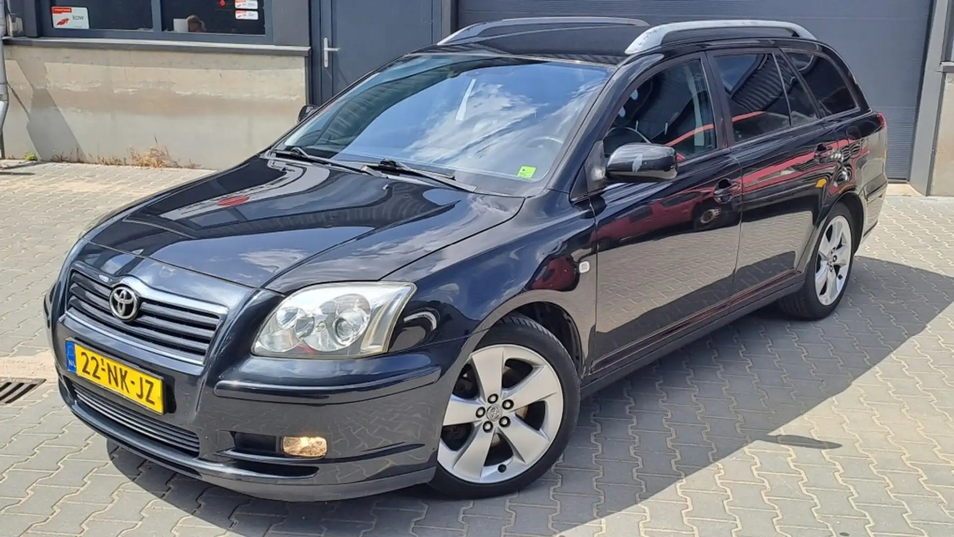 Toyota Avensis 2.0 Executive Leder Airco Nieuwe APK Noir - 2