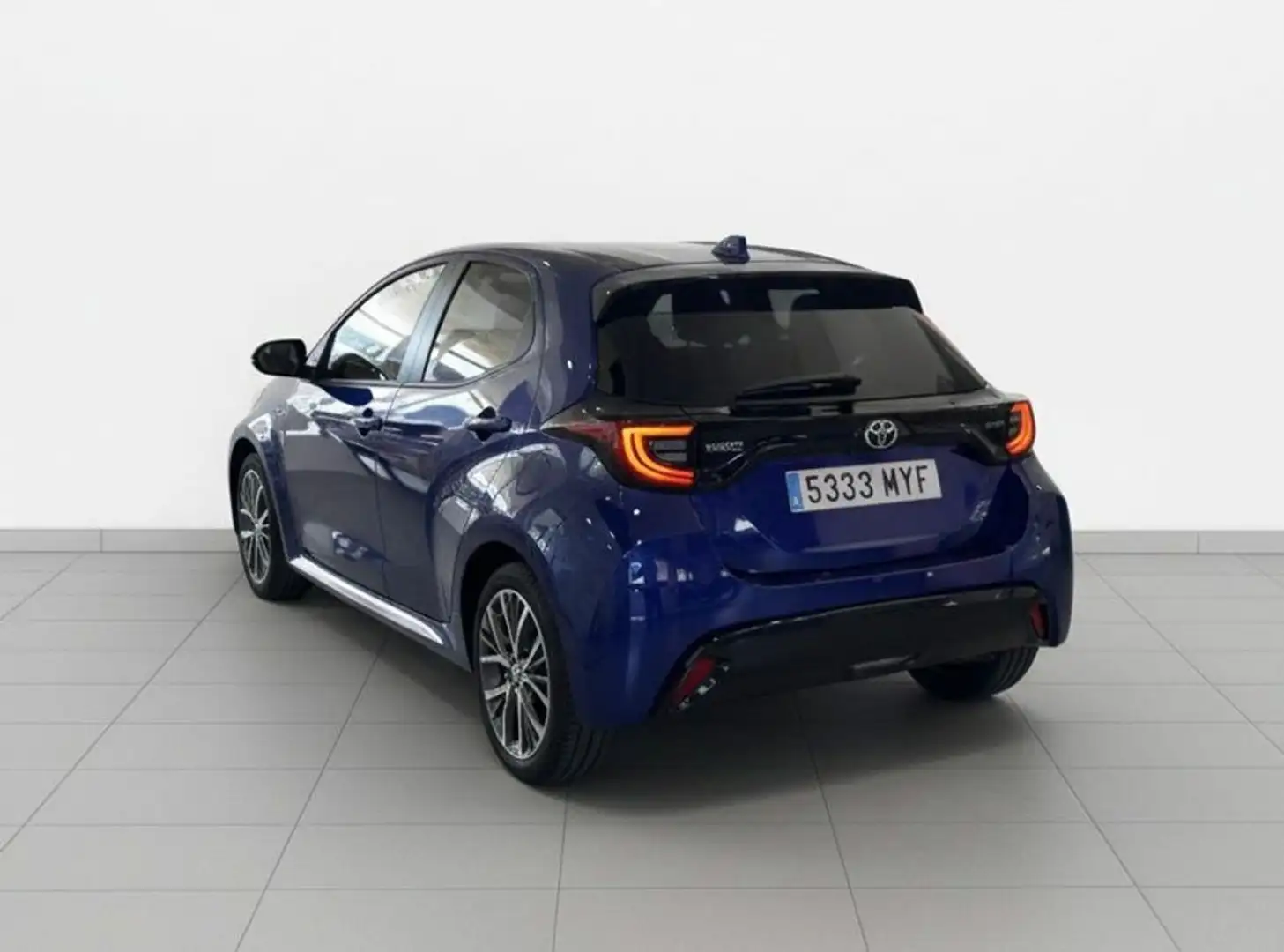 Toyota Yaris 1.5 120h Style Bleu - 2