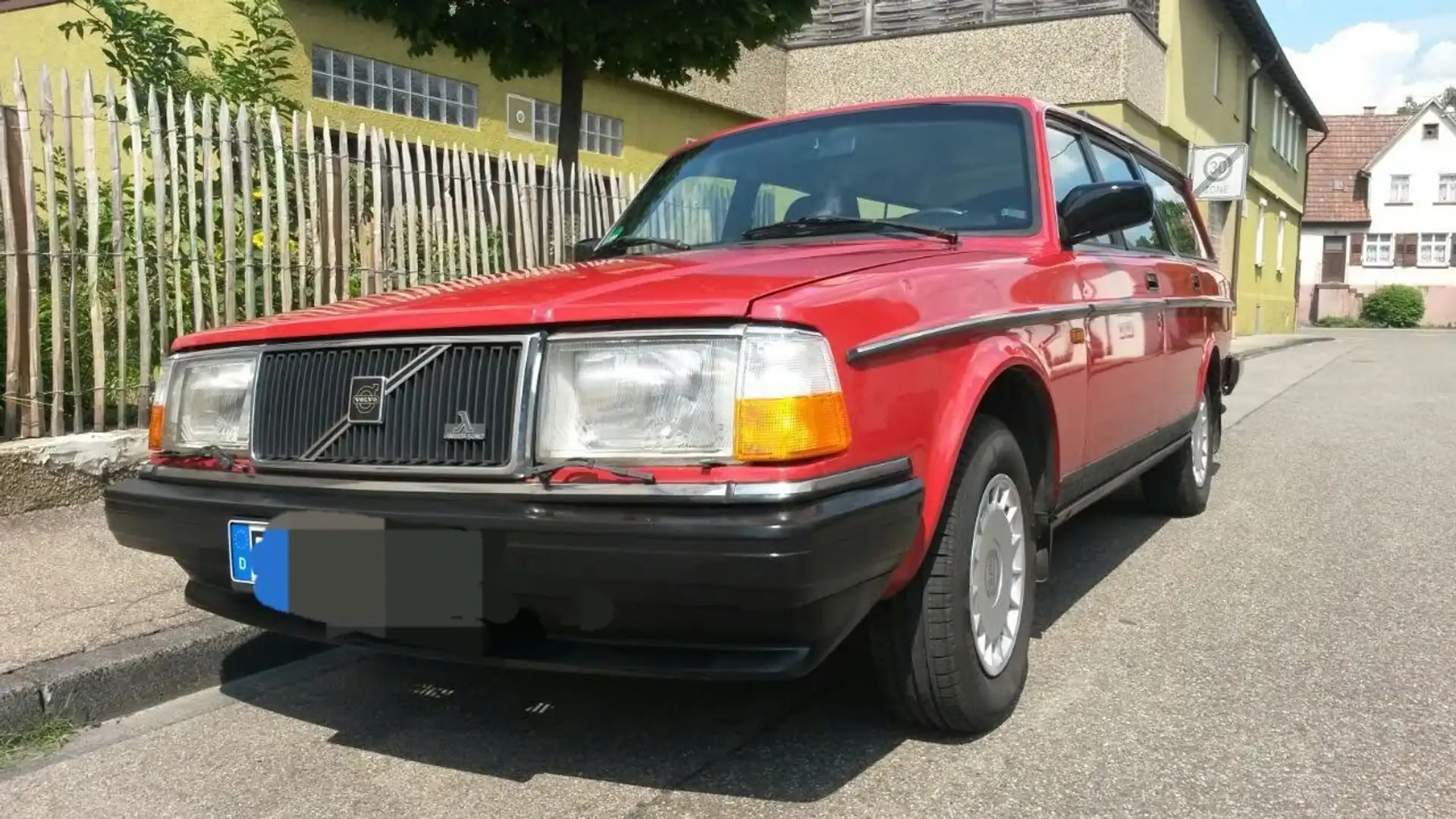 Volvo 240 240 GL Family Edition Rot - 2