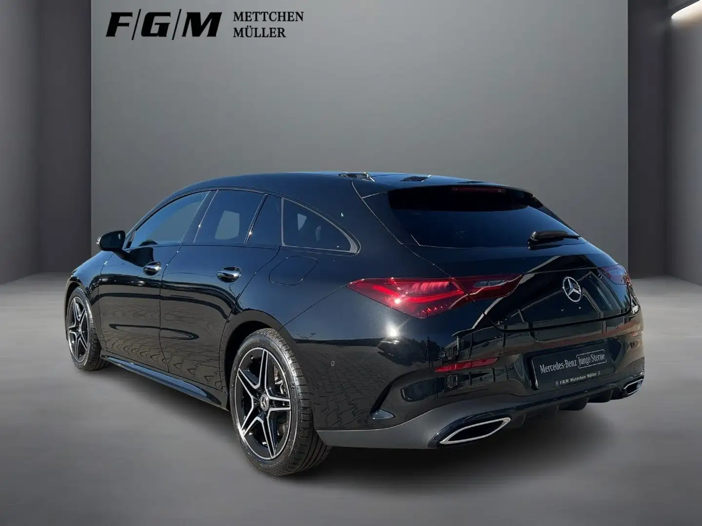 Mercedes-Benz CLA 250 4M SB AMG Line KeyGo|TWA|Night|ParkAssist Zwart - 2