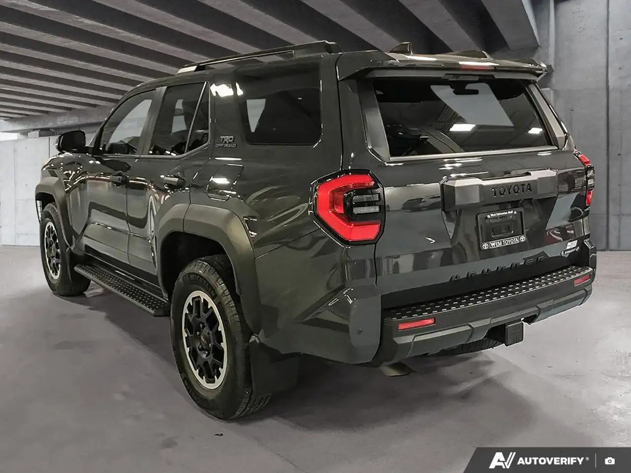 Toyota 4-Runner снимка Toyota 4-Runner