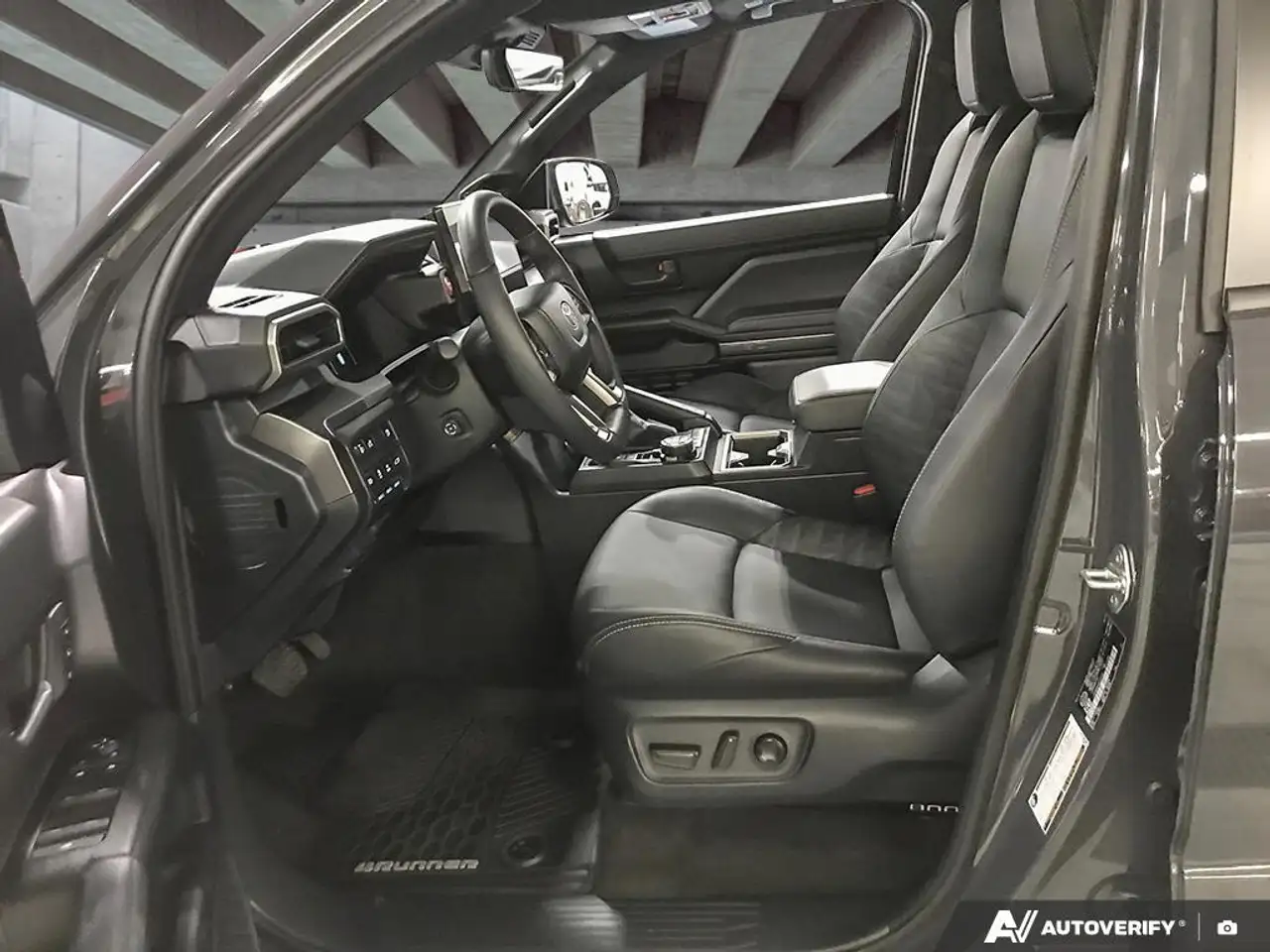 Toyota 4-Runner снимка Toyota 4-Runner