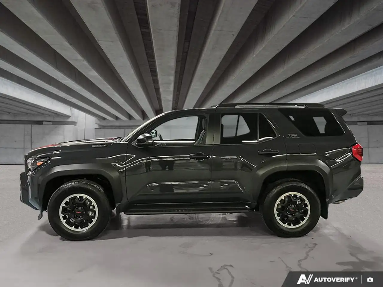 Toyota 4-Runner снимка Toyota 4-Runner