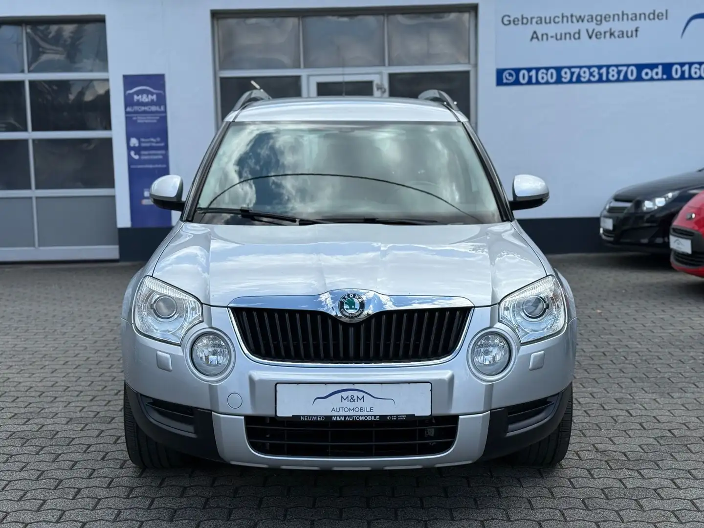 Skoda Yeti Adventure 4x4 2.0 TDI | Automatik | Xenon | Silber - 1