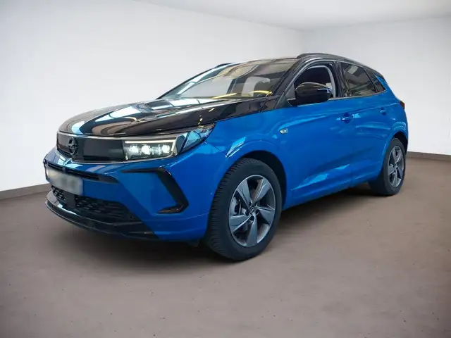 Opel Grandland X view 4