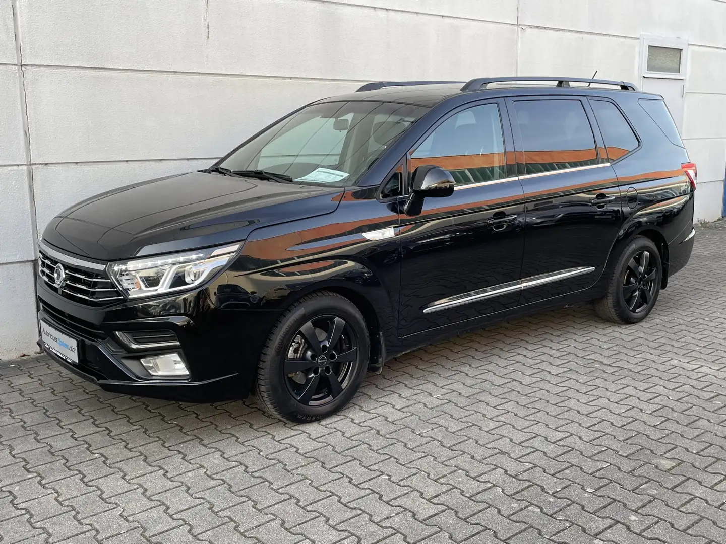 SsangYong Rodius 2,2 e-XDI Turismo MY18 2WD Shz # 7-SITZER # Schwarz - 2