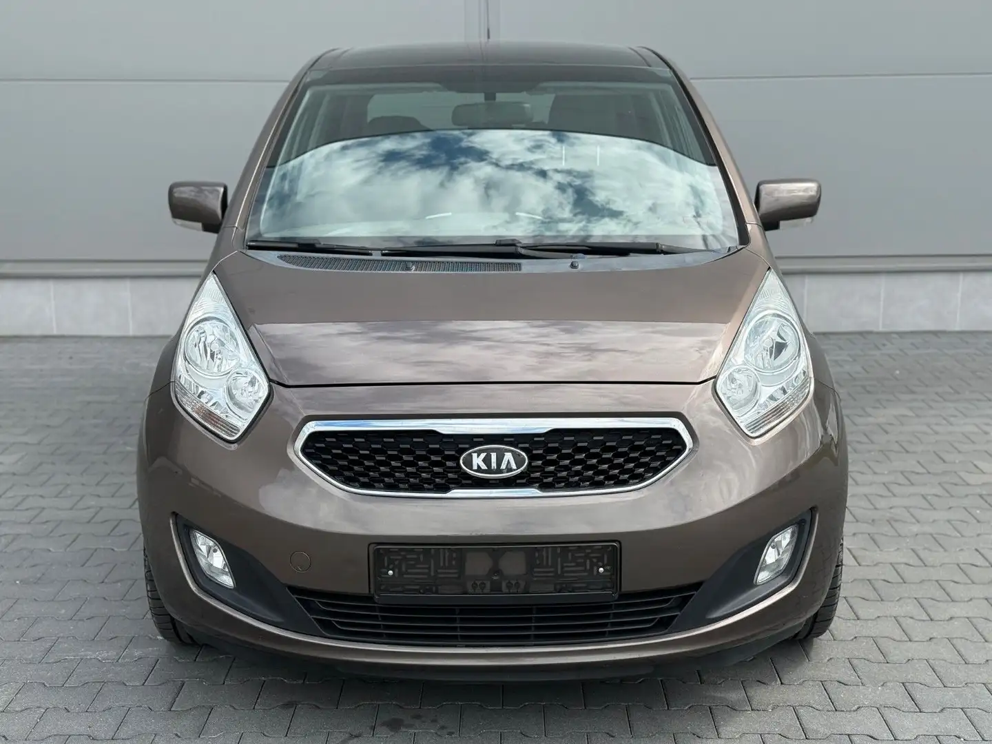 Kia Venga FIFA World Cup Edition - 2