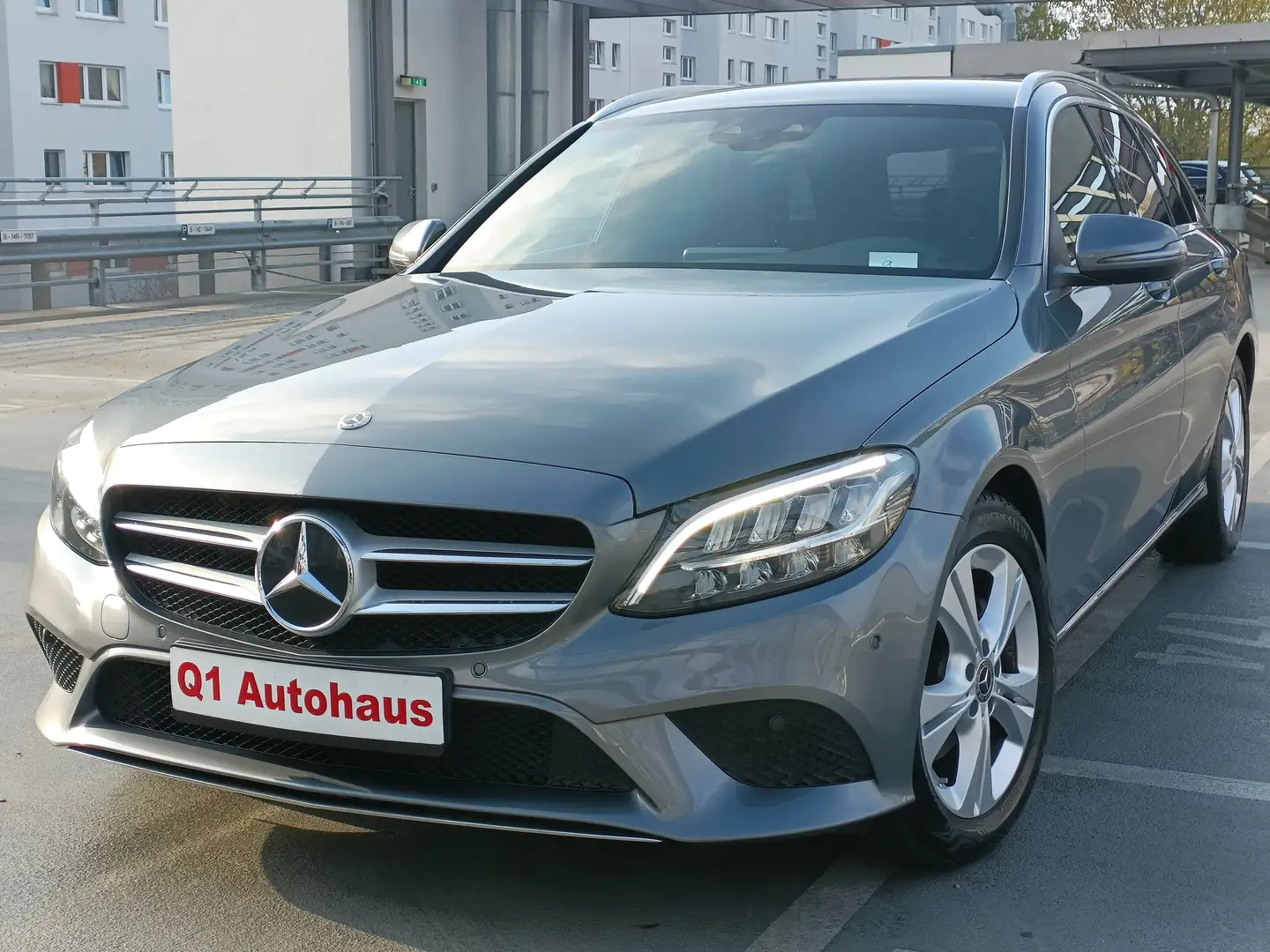 Mercedes-Benz C 200 d T AVANTG. 9G/LED/RFK/E-KLAPPE/SHZ/TEMP/NAVI+DAB Gris - 1