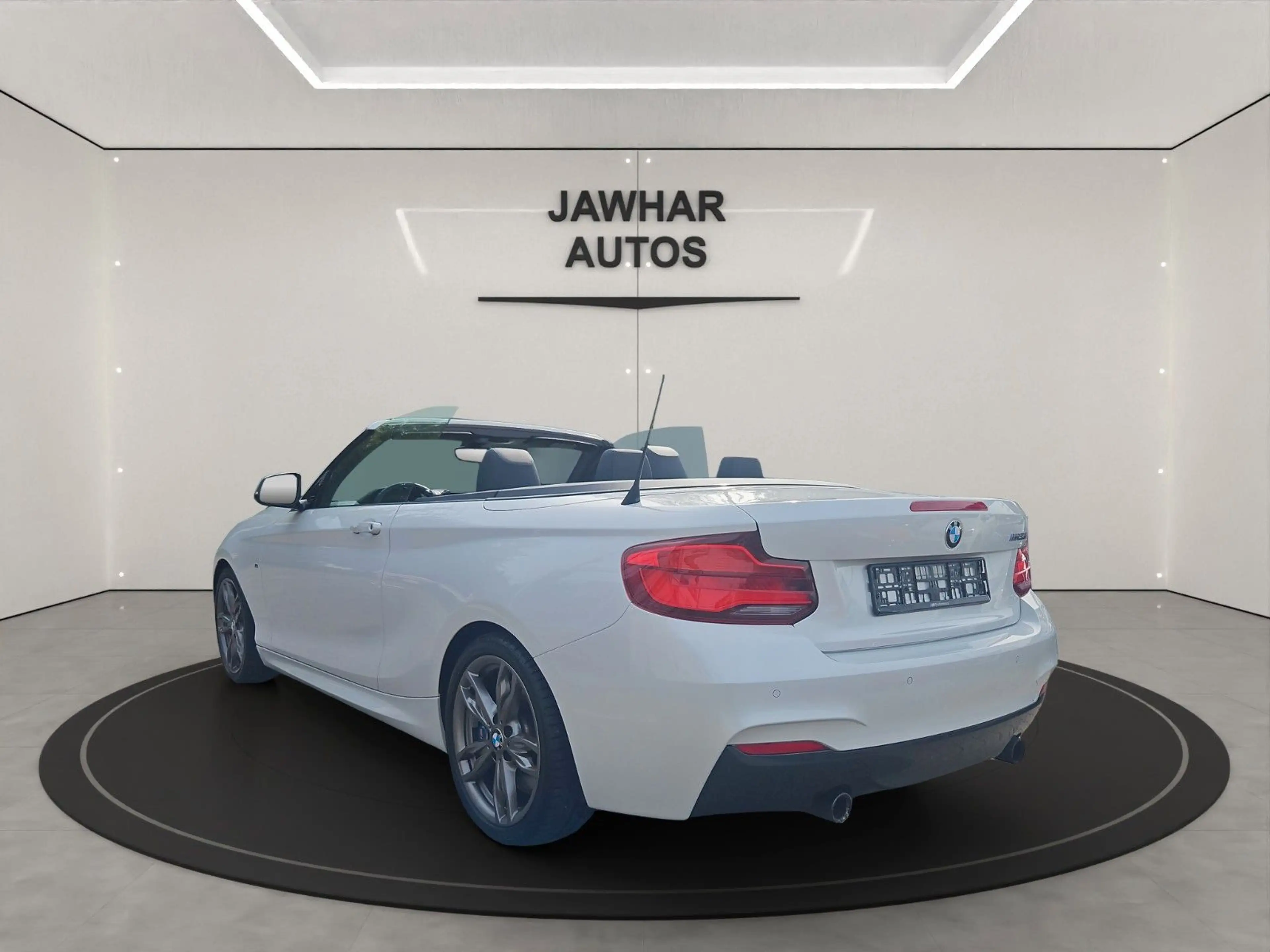 BMW 235 Cabrio*TÜV NEU*GARANTIE*XENON*PDC*NAVI*LED — photo 8
