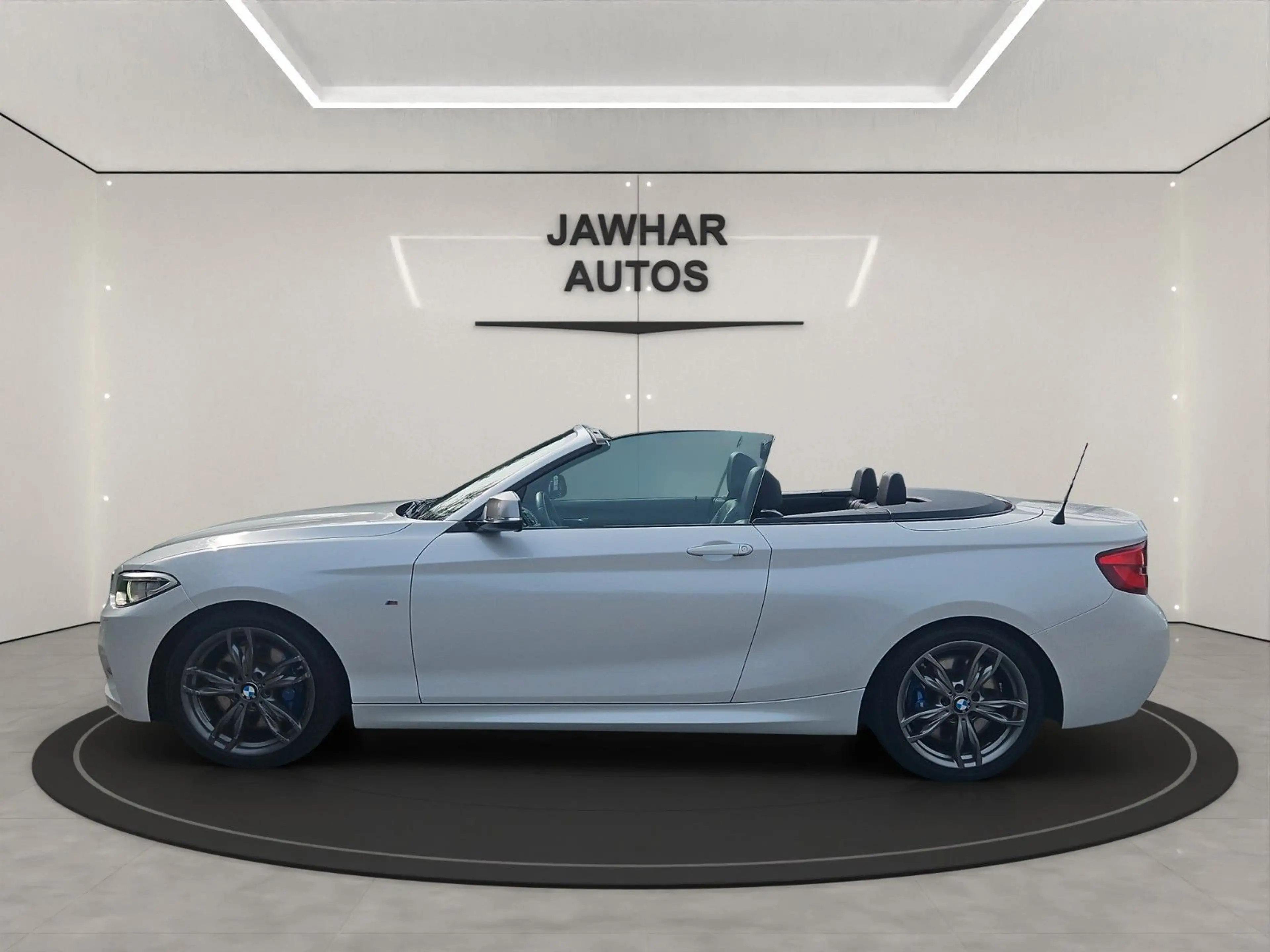 BMW 235 Cabrio*TÜV NEU*GARANTIE*XENON*PDC*NAVI*LED — photo 4