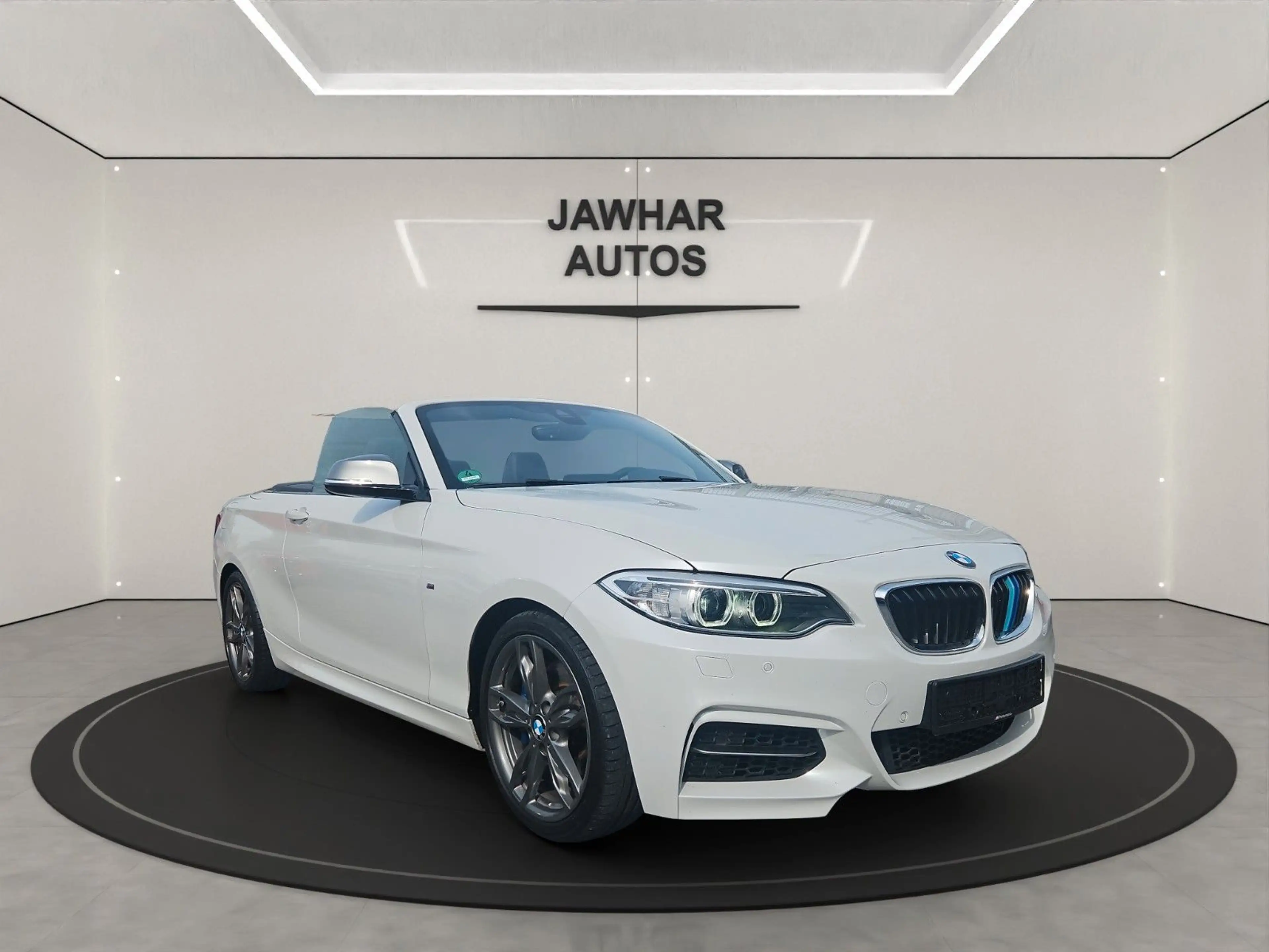 BMW 235 Cabrio*TÜV NEU*GARANTIE*XENON*PDC*NAVI*LED — photo 2