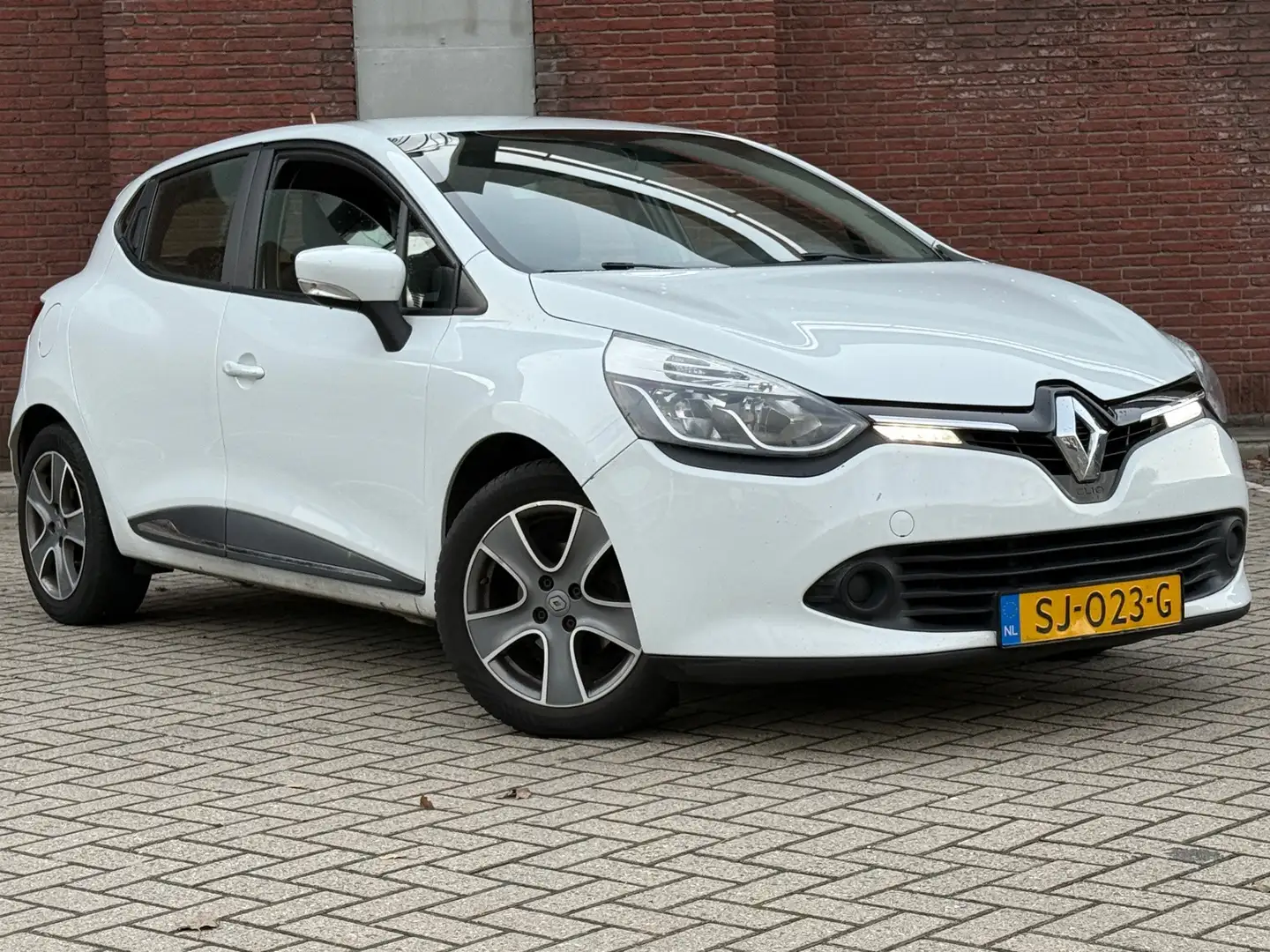 Renault Clio 1.2 Authentique|5DRS|NAVI|AIRCO|GOED-ONDERHOUDEN Wit - 1