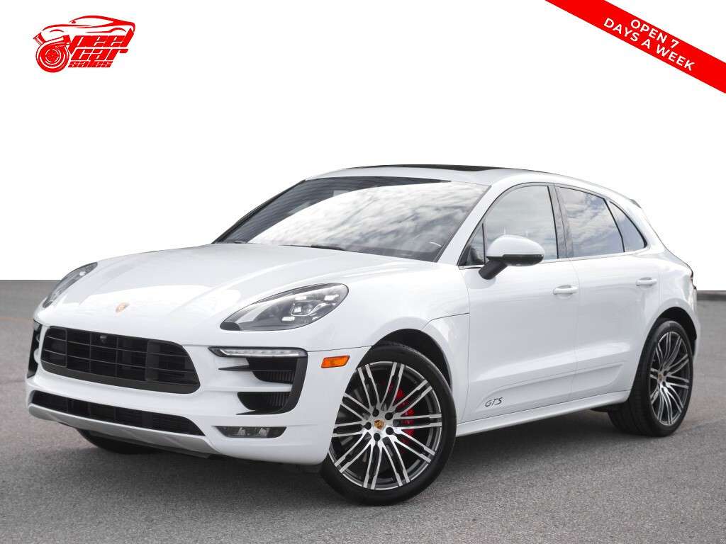 2017 Porsche Macan GTS Panoramic roof BSM