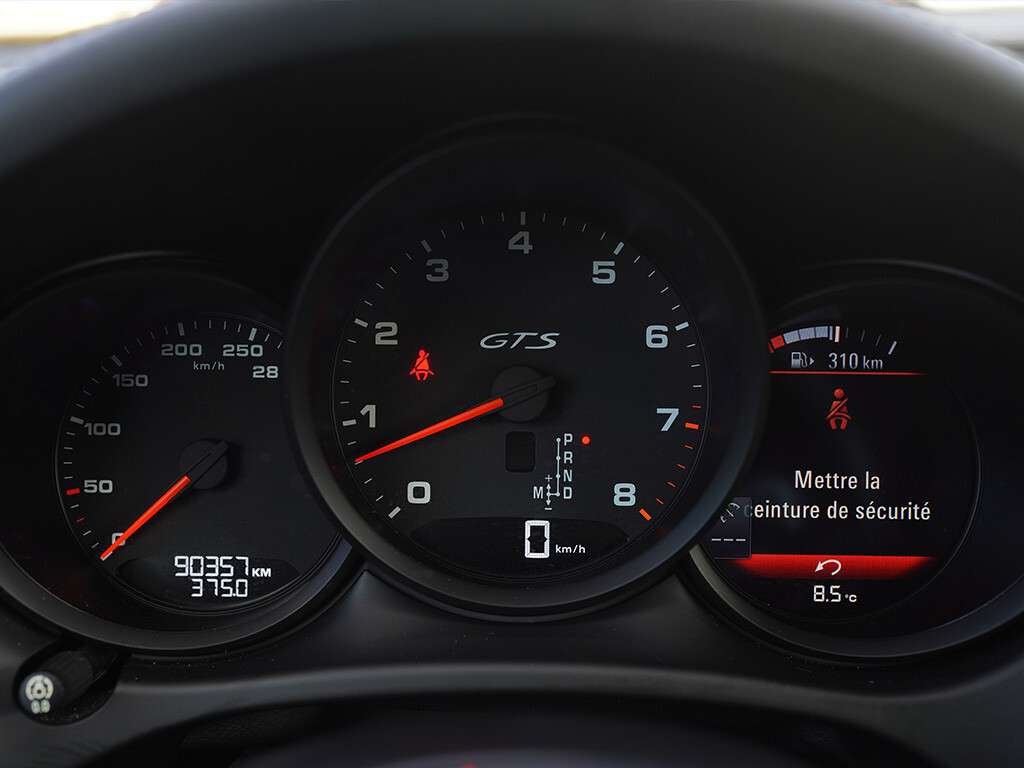 2017 Porsche Macan GTS Panoramic roof BSM thumb 17