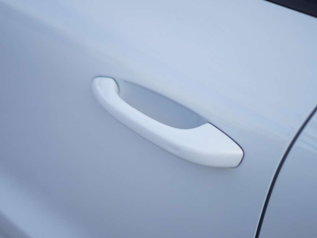 2017 Porsche Macan GTS Panoramic roof BSM thumb 9
