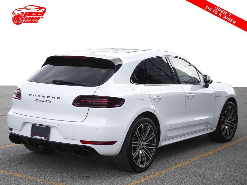 2017 Porsche Macan GTS Panoramic roof BSM alt 3