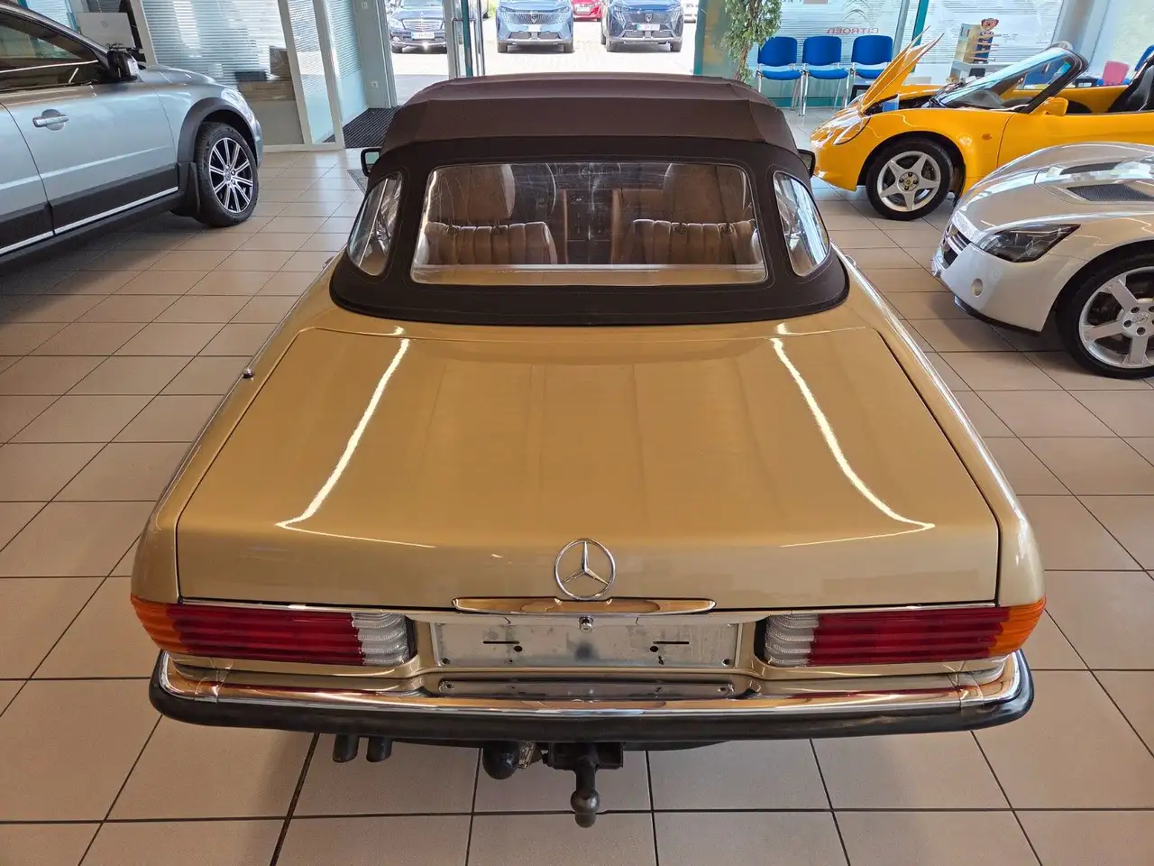 Mercedes-Benz SL 280, foto 7