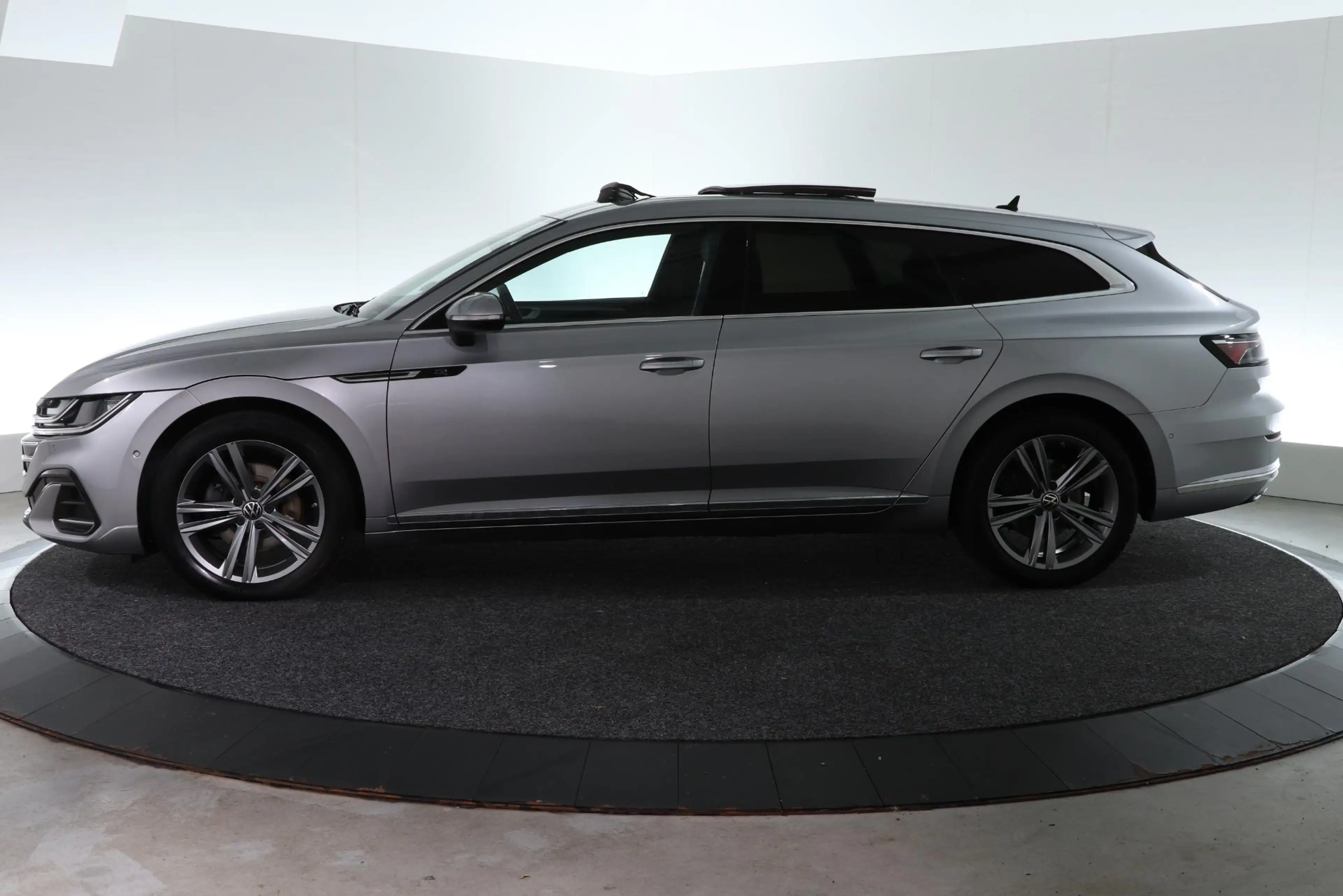 Volkswagen Arteon Shooting Brake 1.4 TSI eHybrid R-Line Business+ | — photo 8