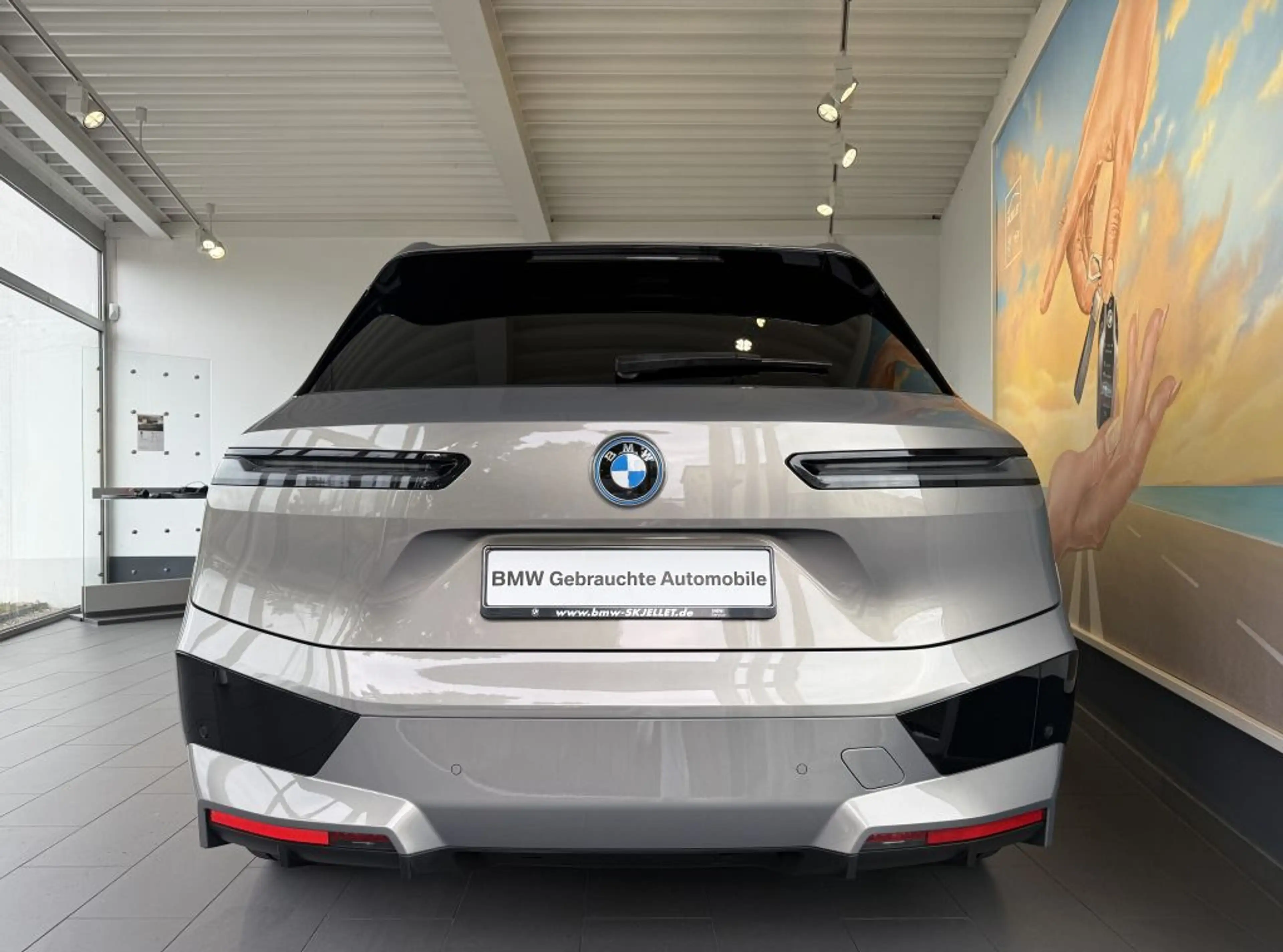 BMW iX xDr.50 SPORT PANO+SOFT+KAM360+ACC+AHK+21*+HARM — photo 12