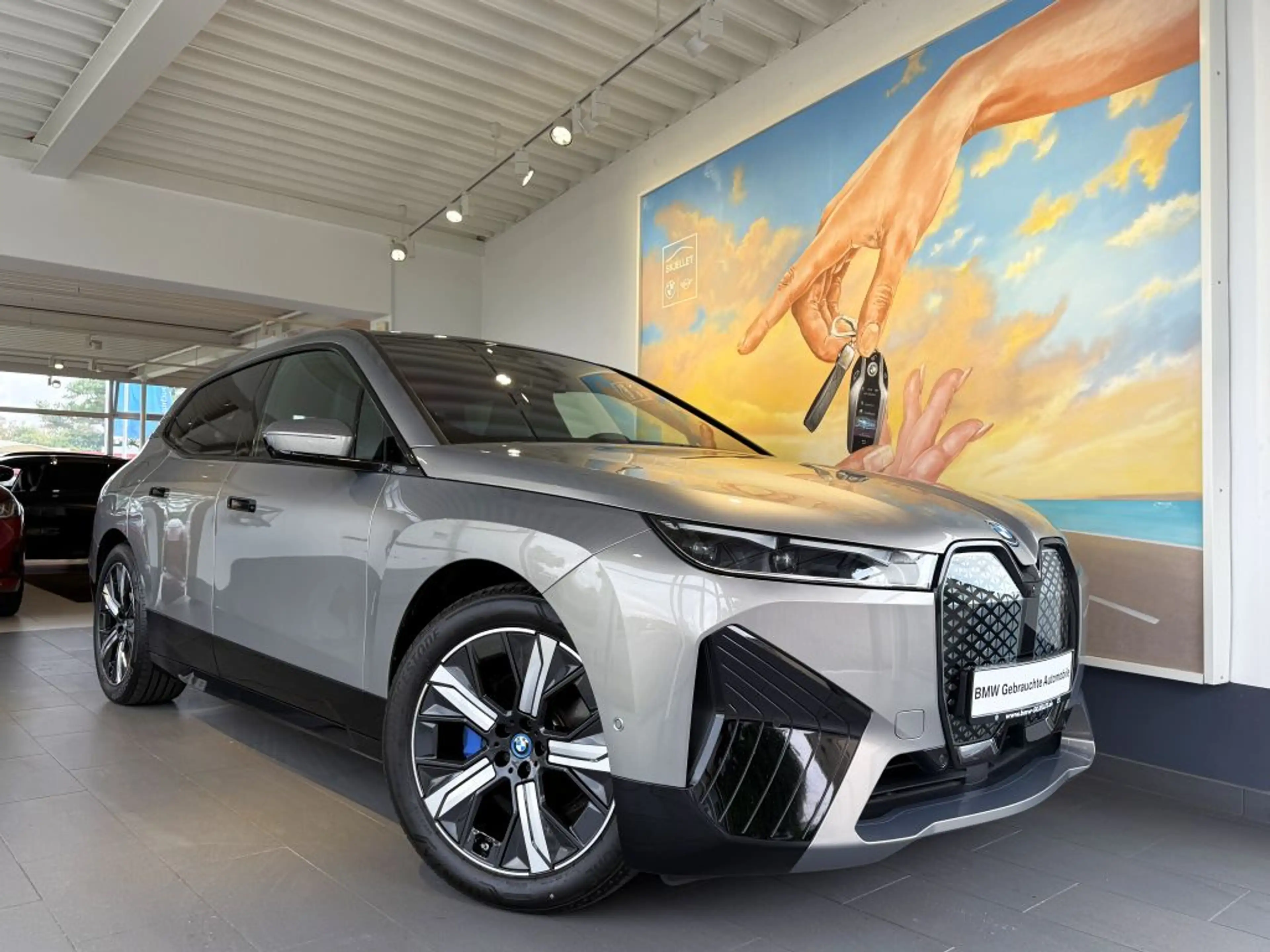 BMW iX xDr.50 SPORT PANO+SOFT+KAM360+ACC+AHK+21*+HARM — photo 2