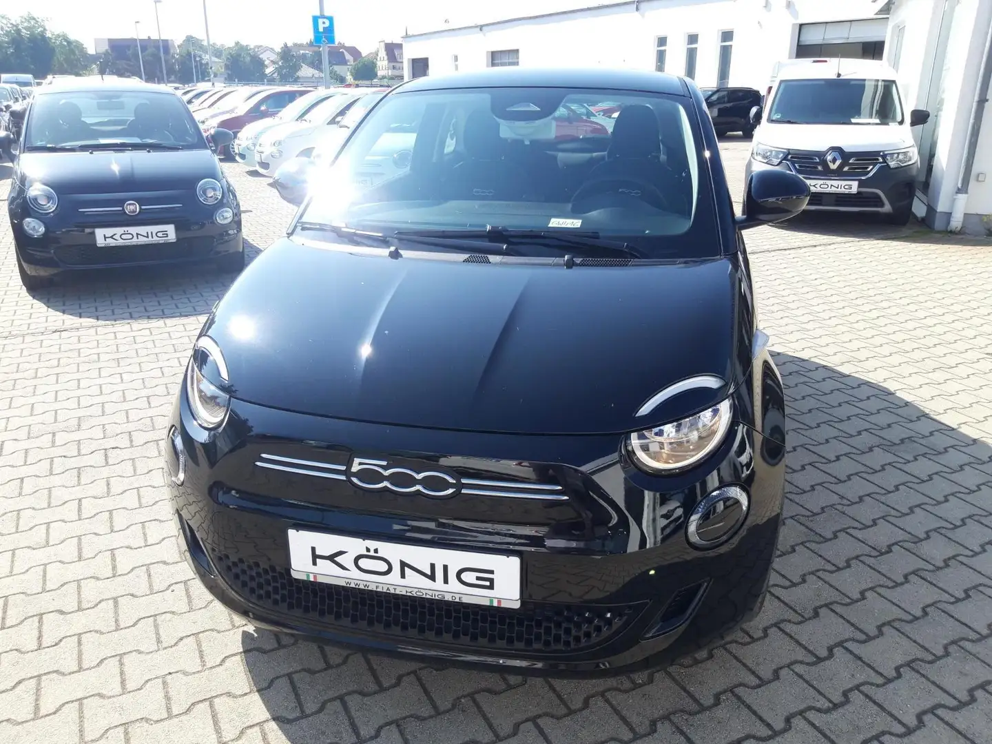 Fiat 500e Action 23,8kw Klima*PDC*190km Reichweite Schwarz - 1