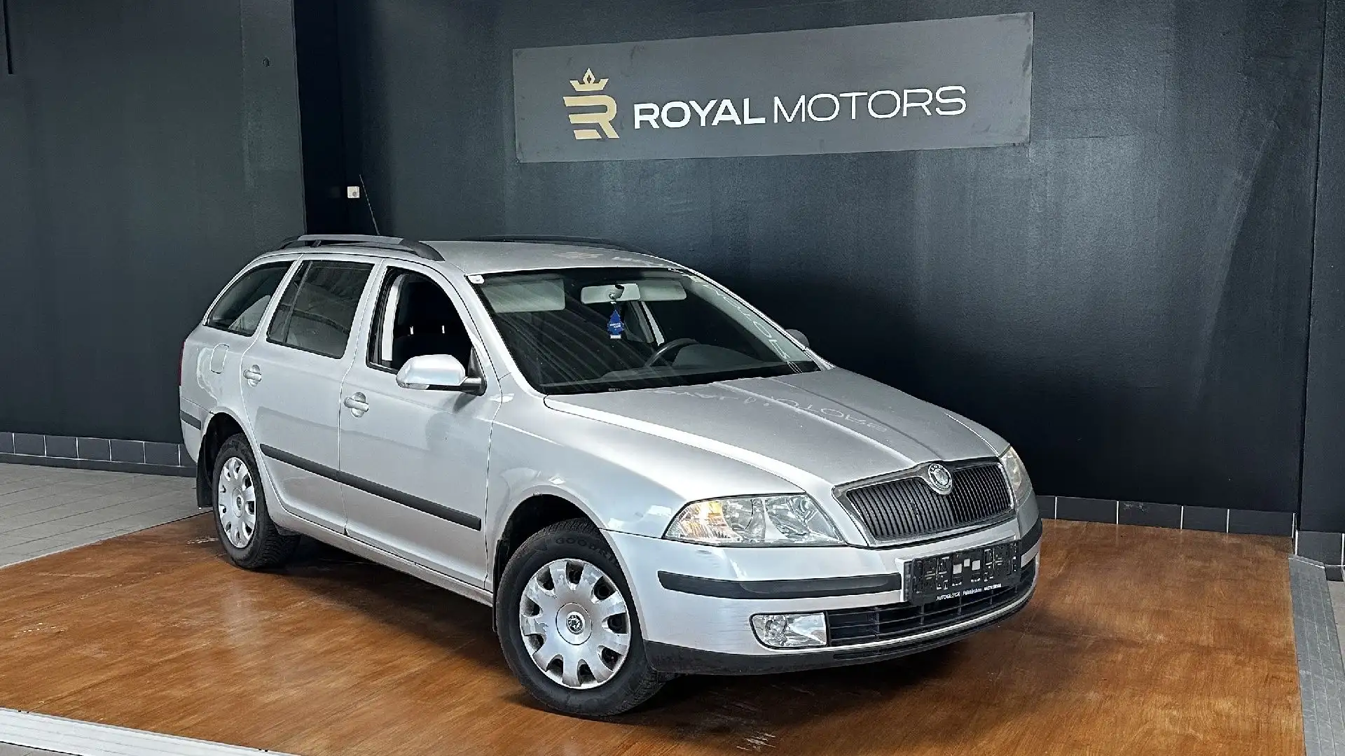 Skoda Octavia 1,9 TDI PD 4x4 Silber - 1