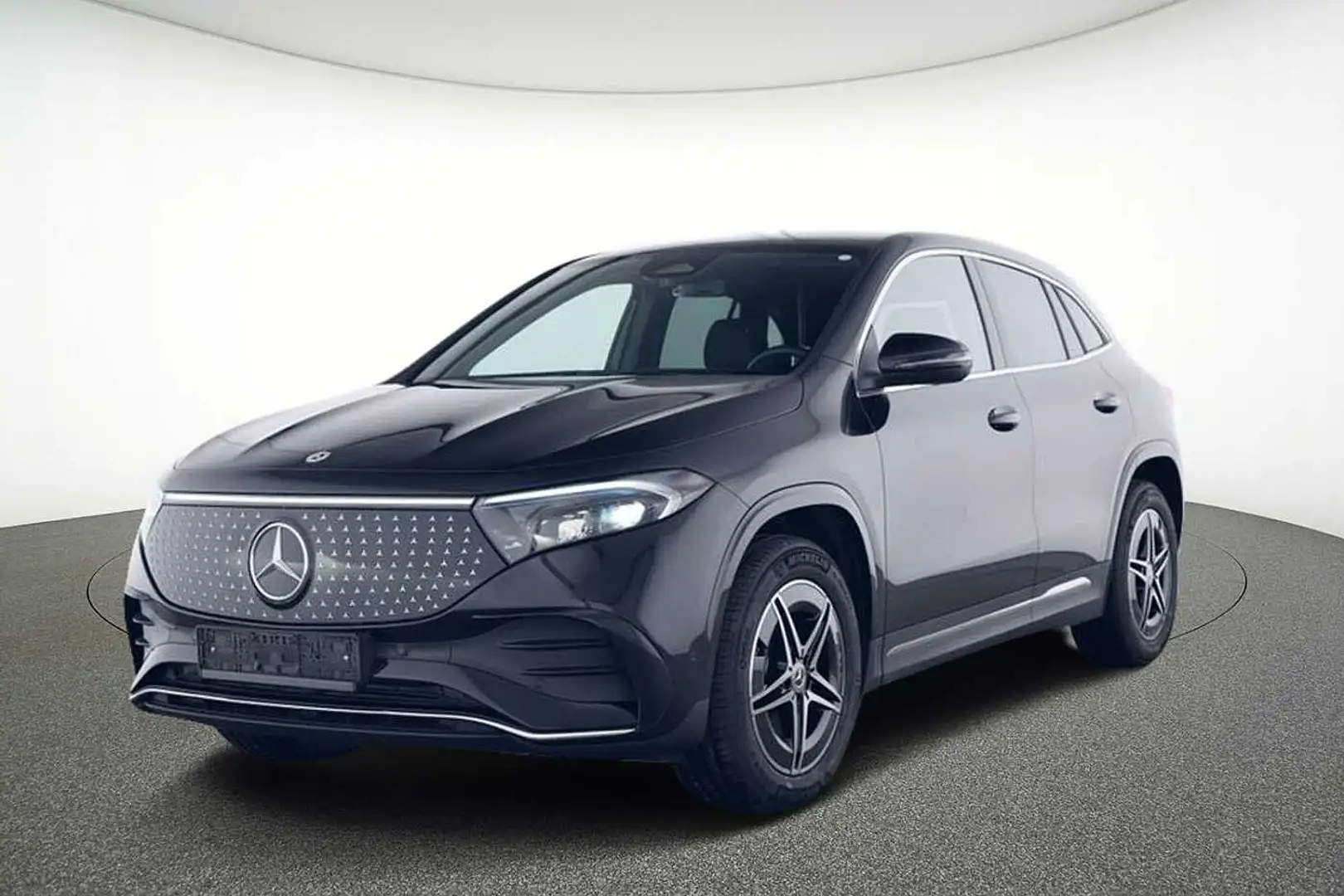 Mercedes-Benz EQA 300 4MATIC Zwart - 1
