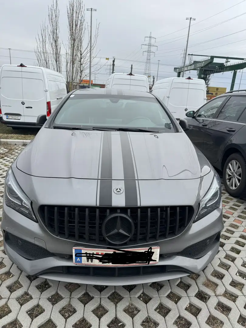 Mercedes-Benz CLA 220 d OrangeArt Edition 4MATIC DCT - 1