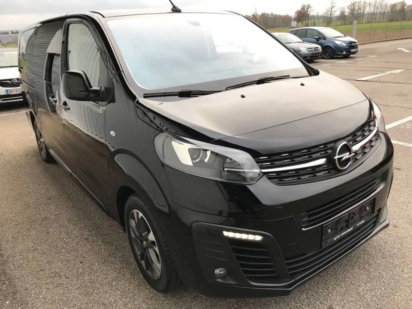 Opel Zafira Life ZAFIRA LIFE ELEGANCE 20HDI AT8 177PS Schwarz - 2