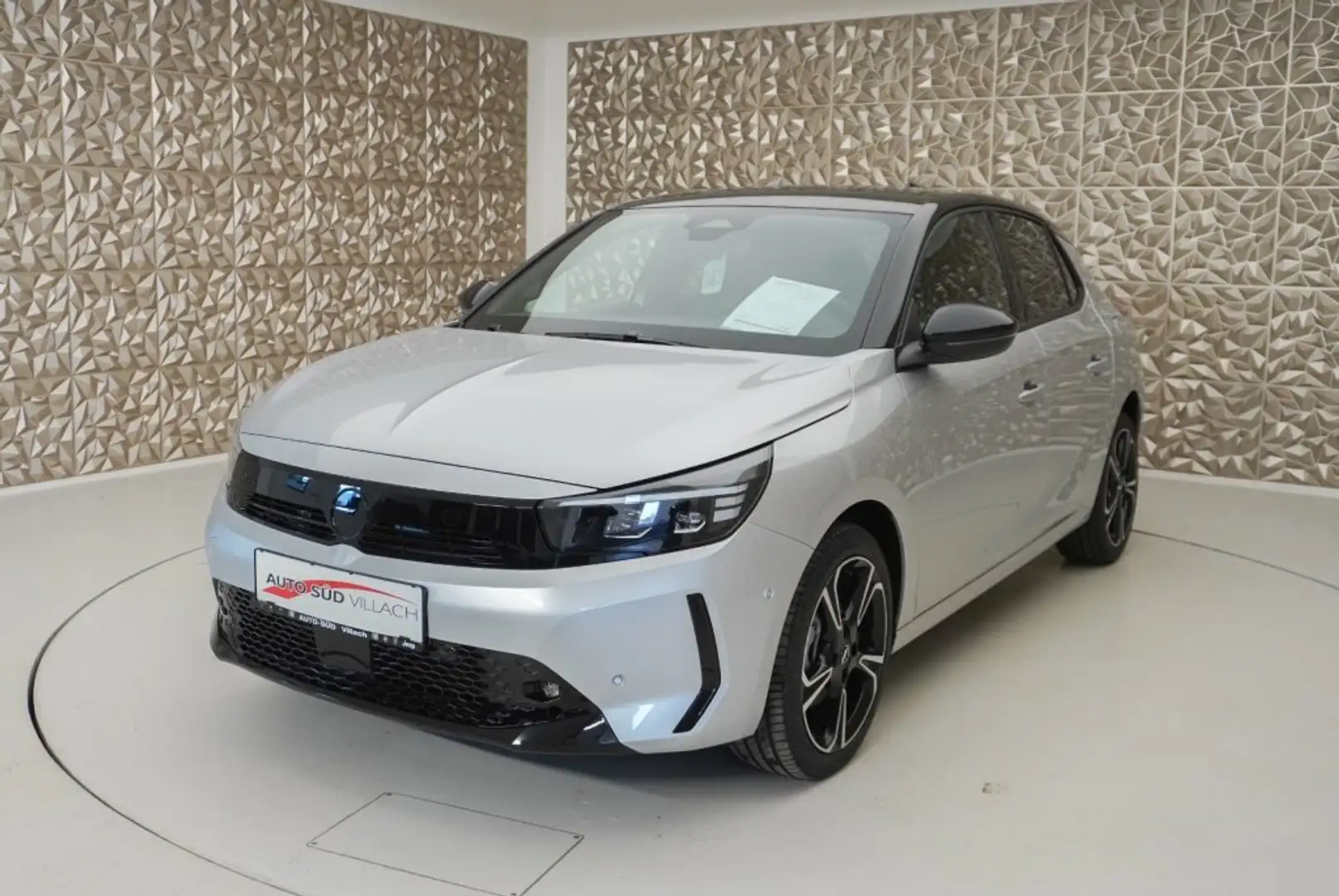 Opel Corsa Hybrid. GS. 1.2 Direct Injection Turbo. 107 Silber - 1