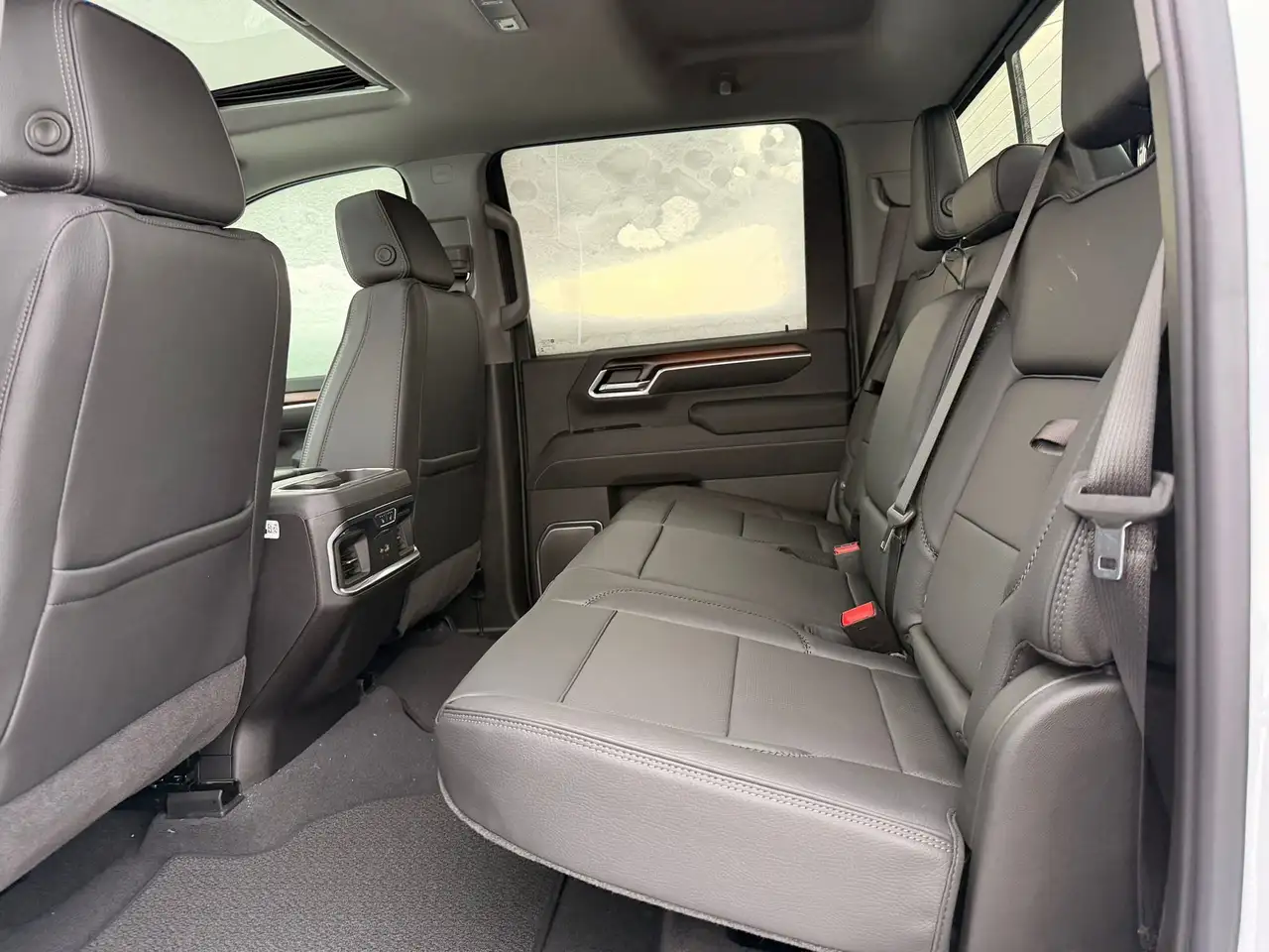 GMC Sierra 3500HD снимка GMC Sierra 3500HD