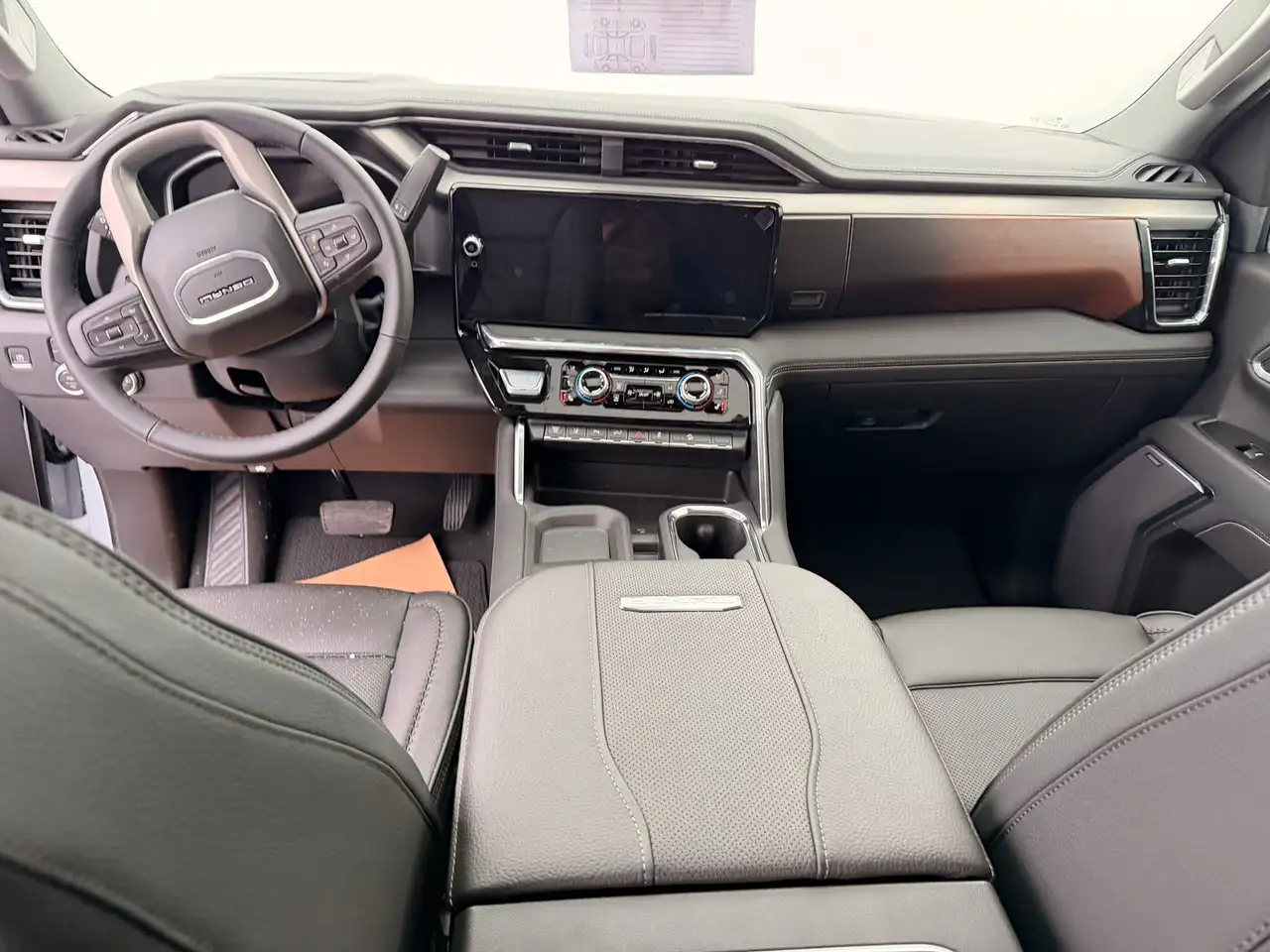 GMC Sierra 3500HD снимка GMC Sierra 3500HD
