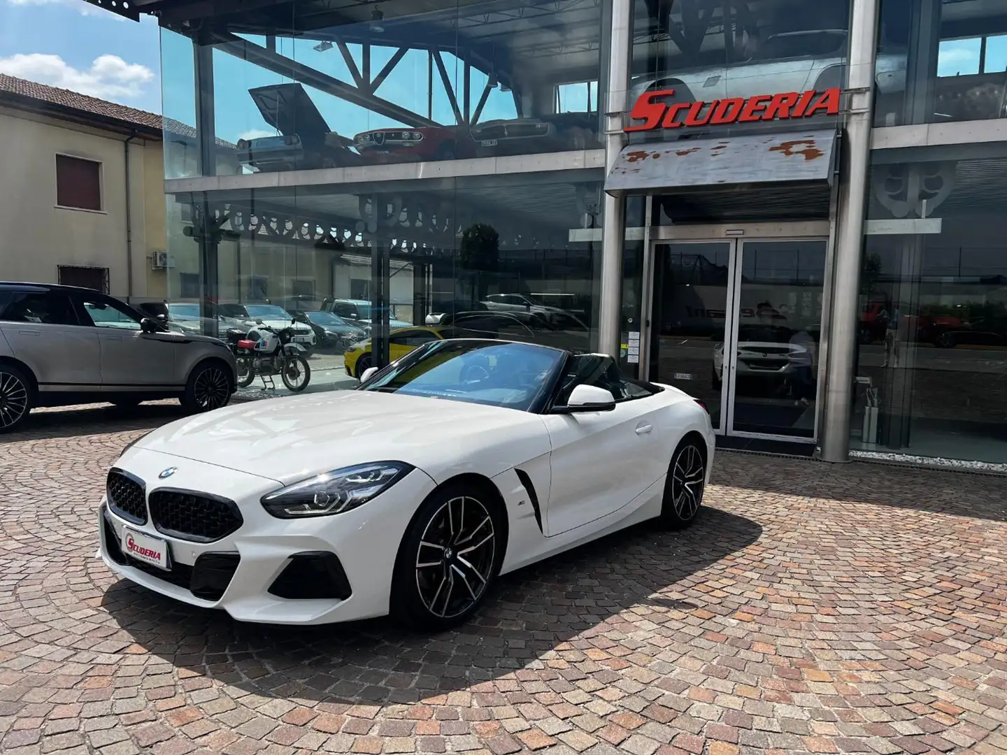 BMW Z4 sDrive20i Msport Bianco - 2