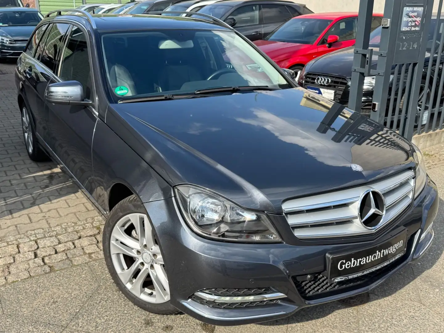 Mercedes-Benz C 180 T CGI Automatik Avantgarde BlueEfficiency Grau - 1