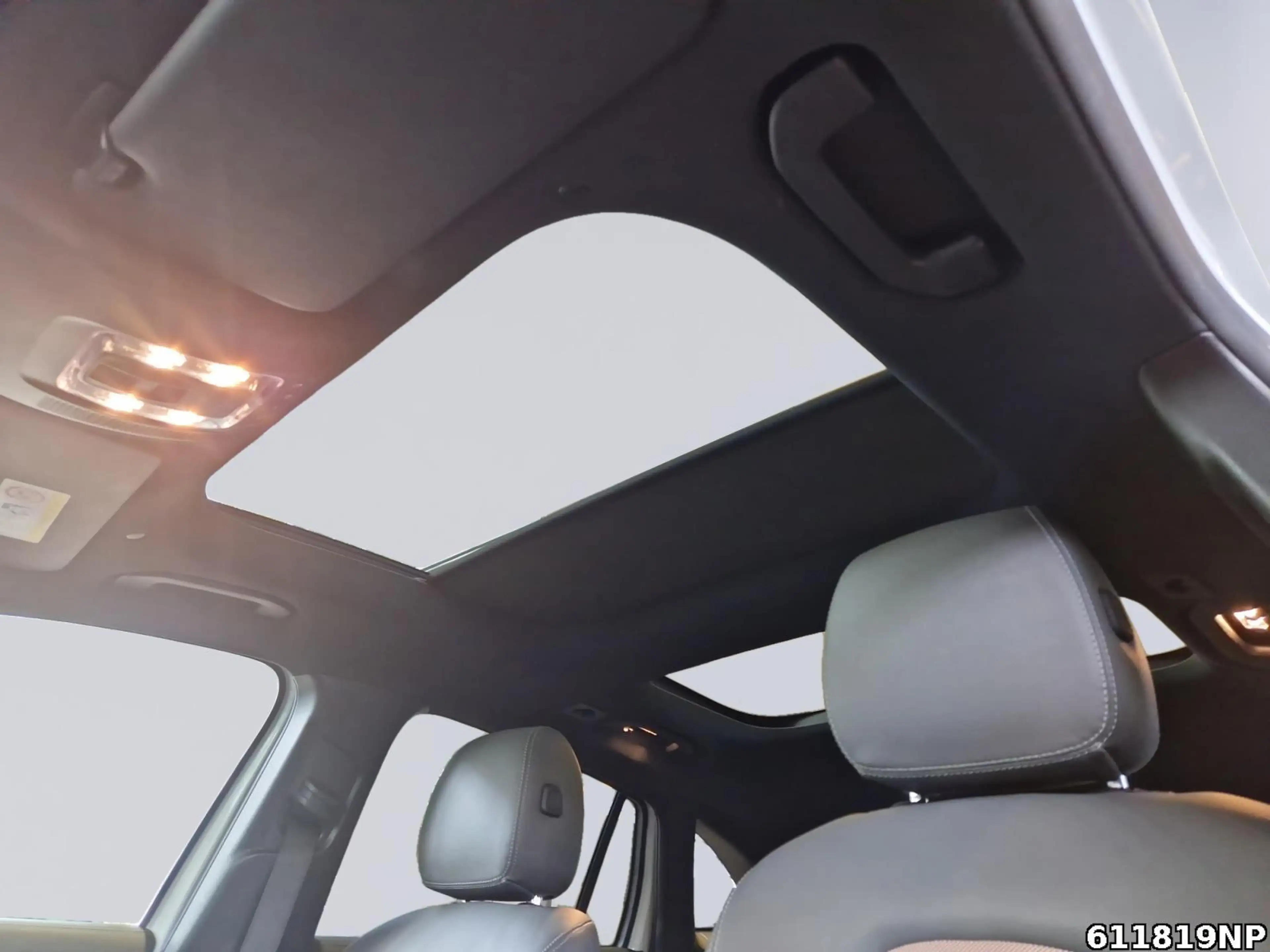 Mercedes-Benz EQA 250 Electric Art AHK Memory 360° Kamera — photo 13