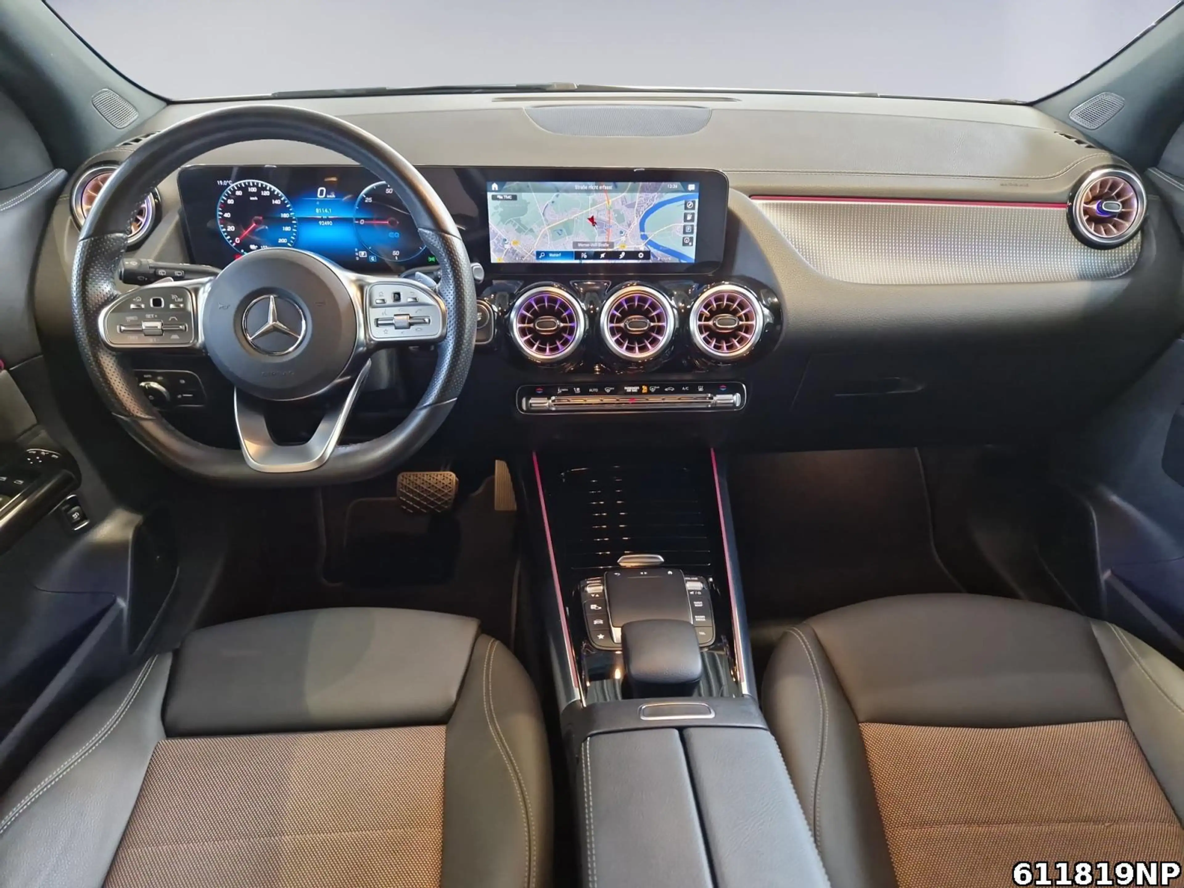 Mercedes-Benz EQA 250 Electric Art AHK Memory 360° Kamera — photo 9