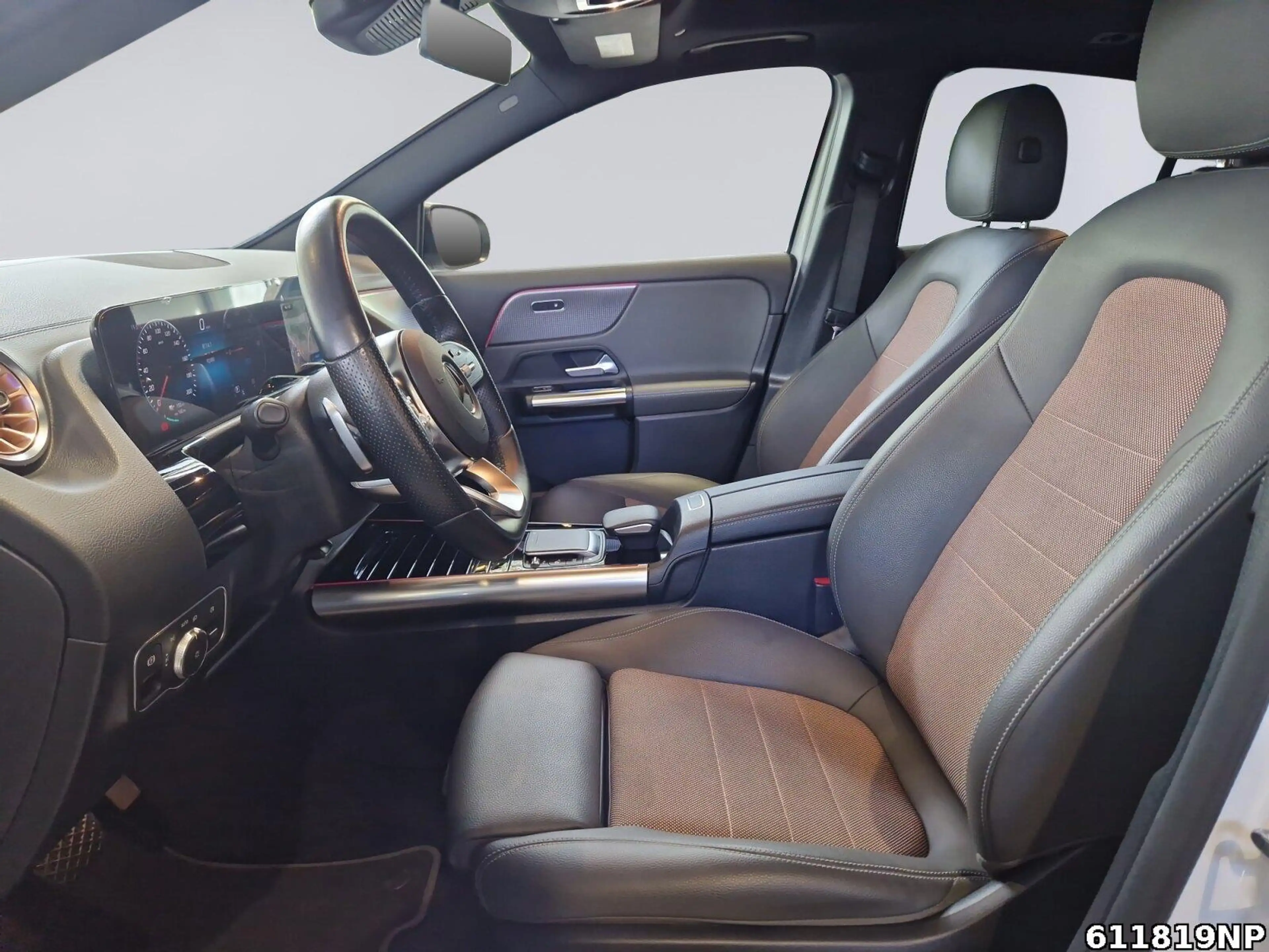 Mercedes-Benz EQA 250 Electric Art AHK Memory 360° Kamera — photo 11