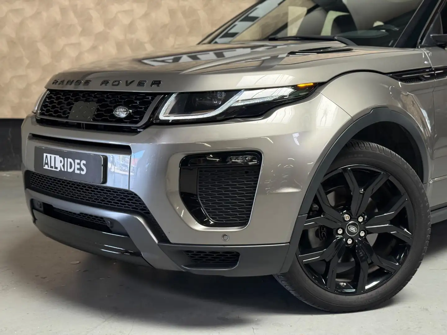 Land Rover Range Rover Evoque 2.0 Si4 Autobiography | pano | Leer | keyless | Me Grijs - 2