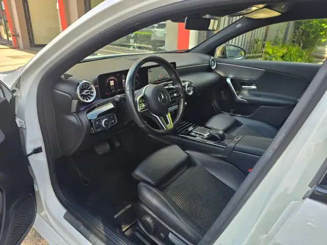 Mercedes-Benz A-Class view 3