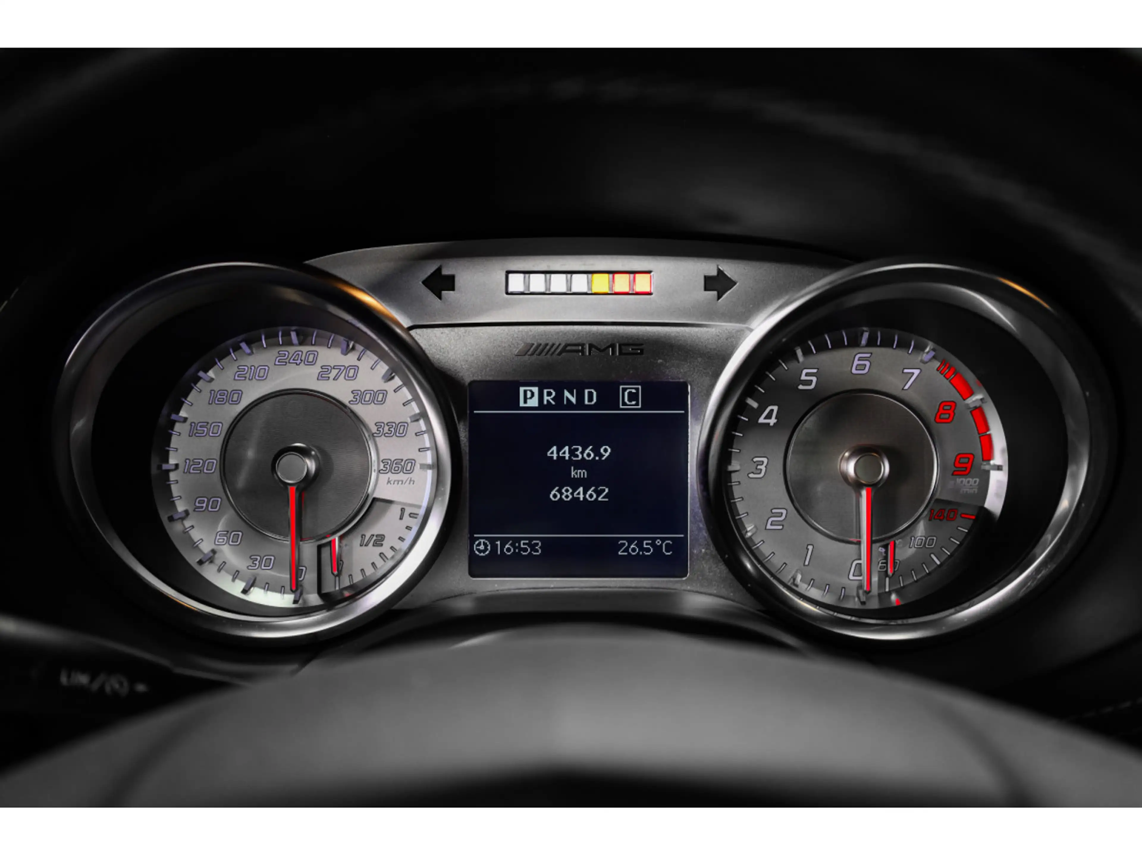 Mercedes-Benz SLS AMG Coupé 6.3 V8 — photo 11