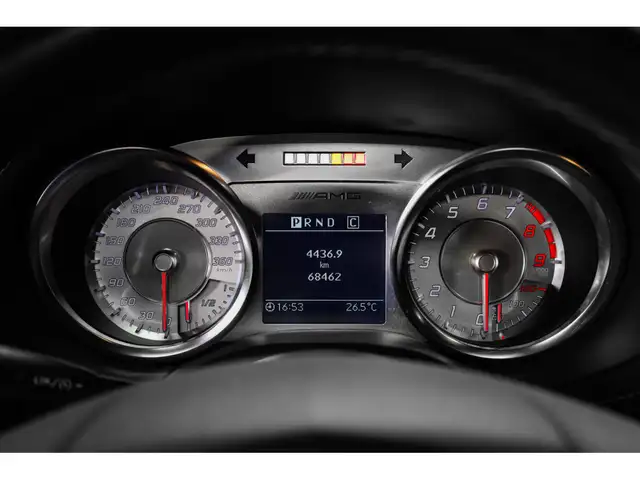 Mercedes-Benz SLS view 11