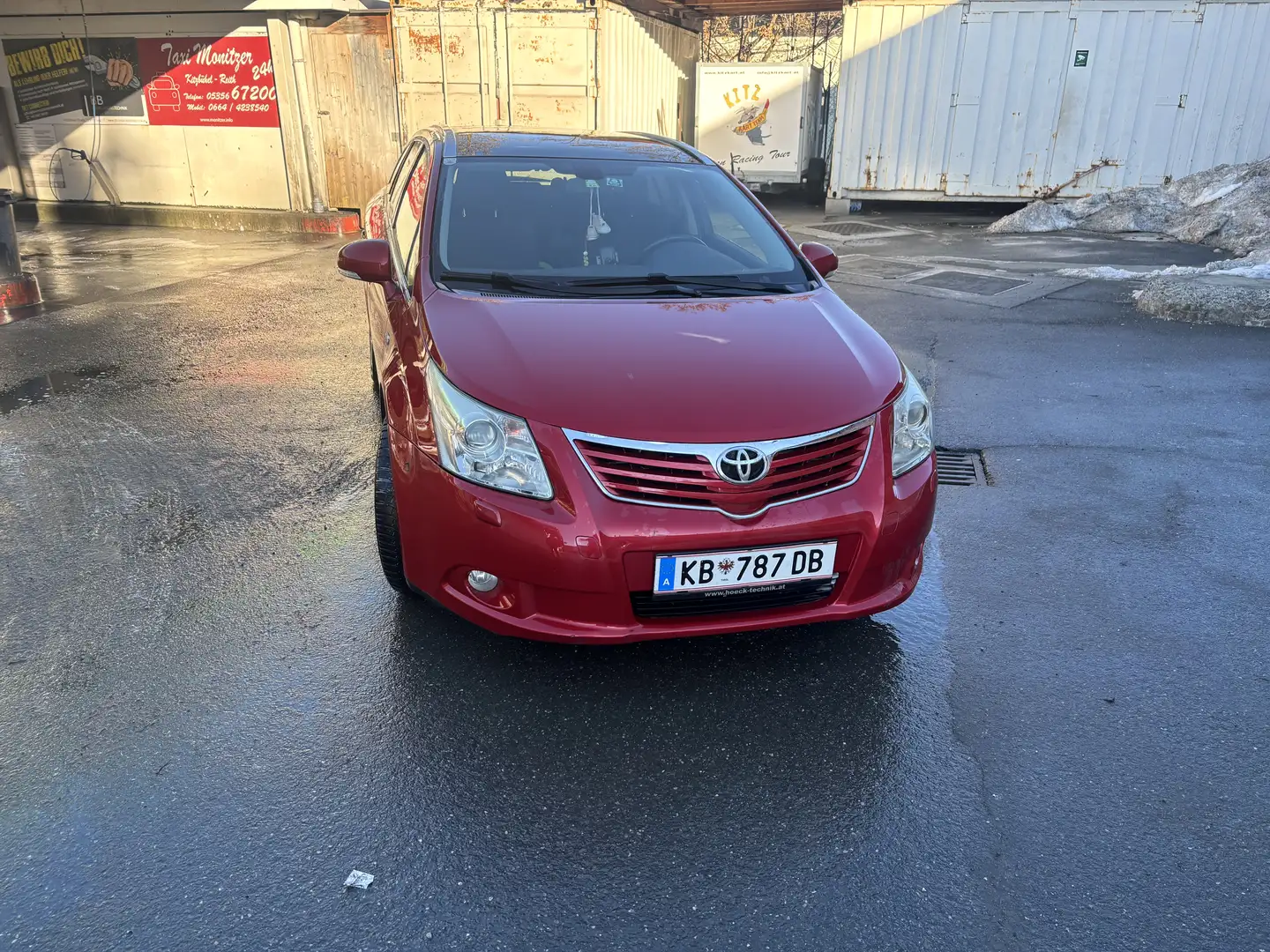 Toyota Avensis 2,2 D4-D 180 D-CAT Premium - 1