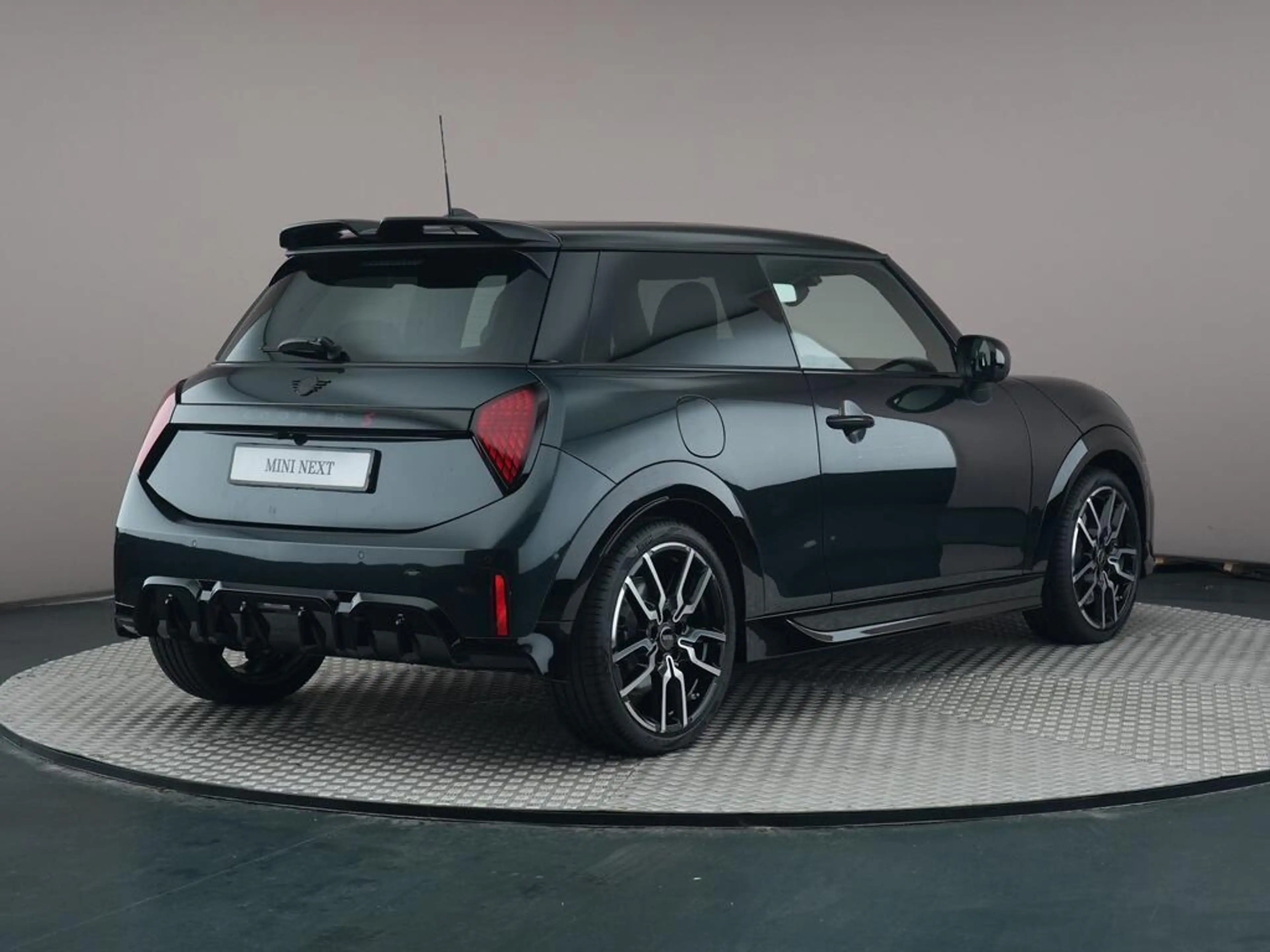 MINI Cooper S 5-Deurs 2.0 John Cooper Works XL — photo 11