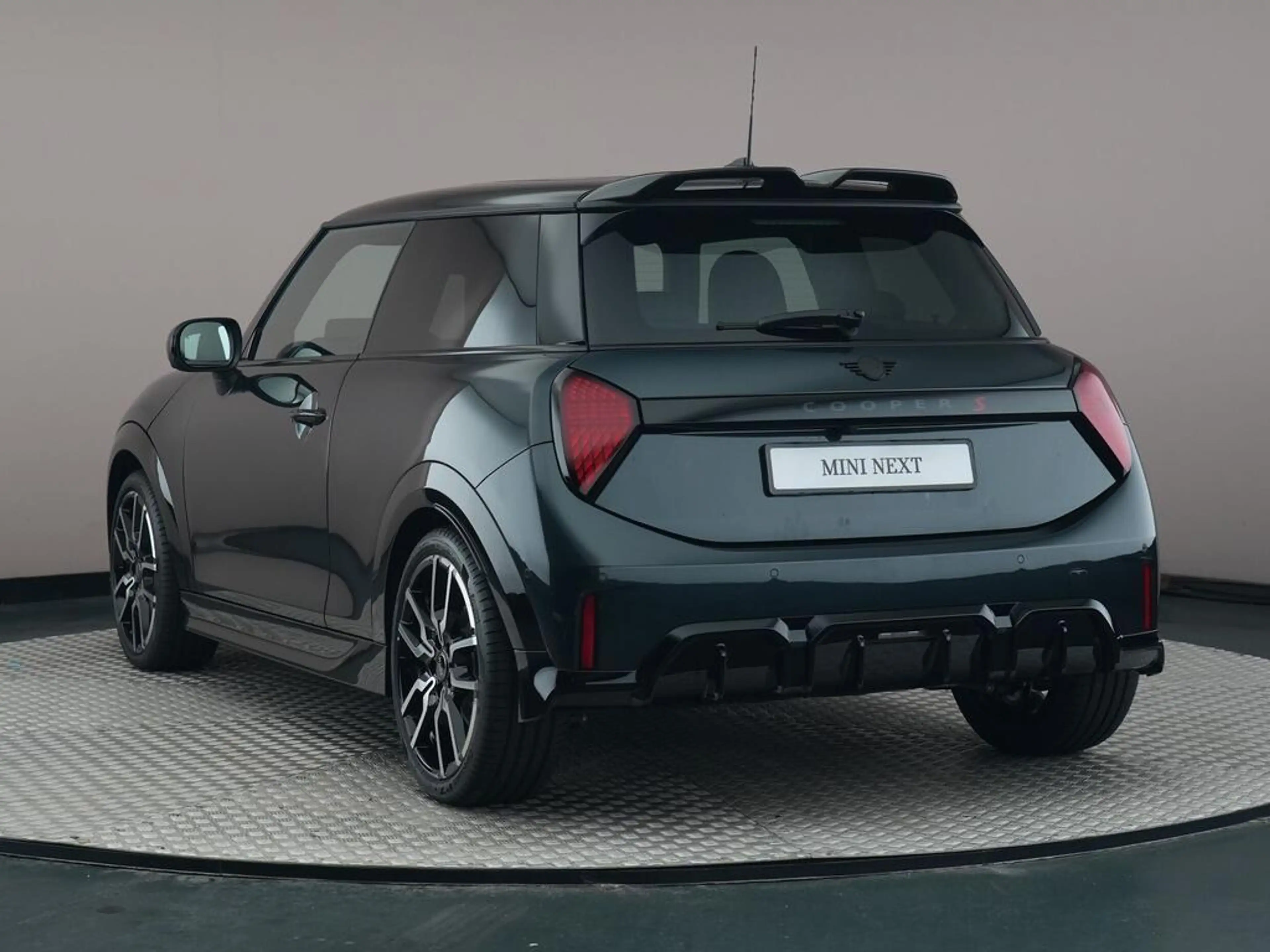 MINI Cooper S 5-Deurs 2.0 John Cooper Works XL — photo 10