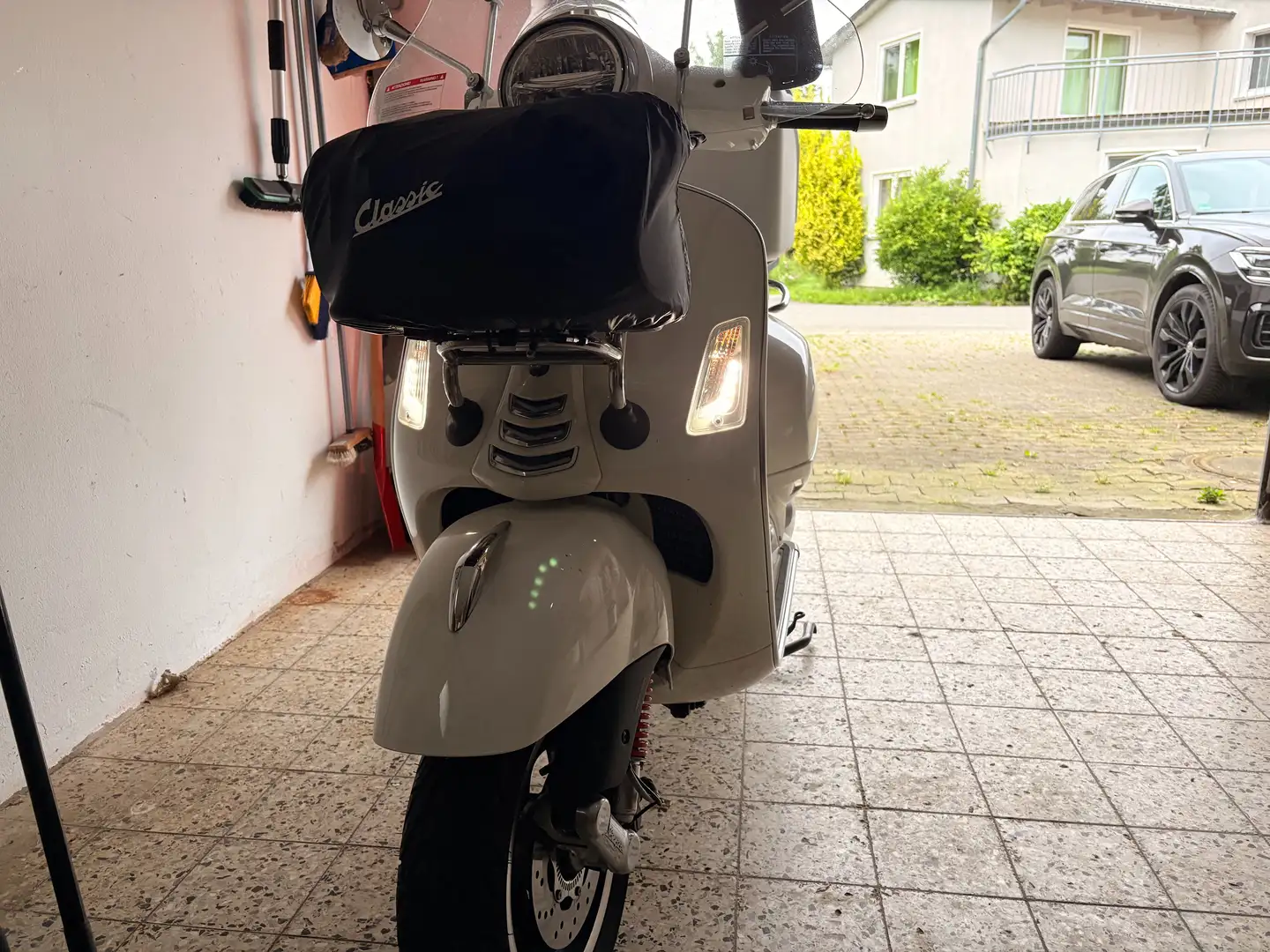 Vespa GTS Super Sport 300 GTS 300 Super Tech HPE Weiß - 2